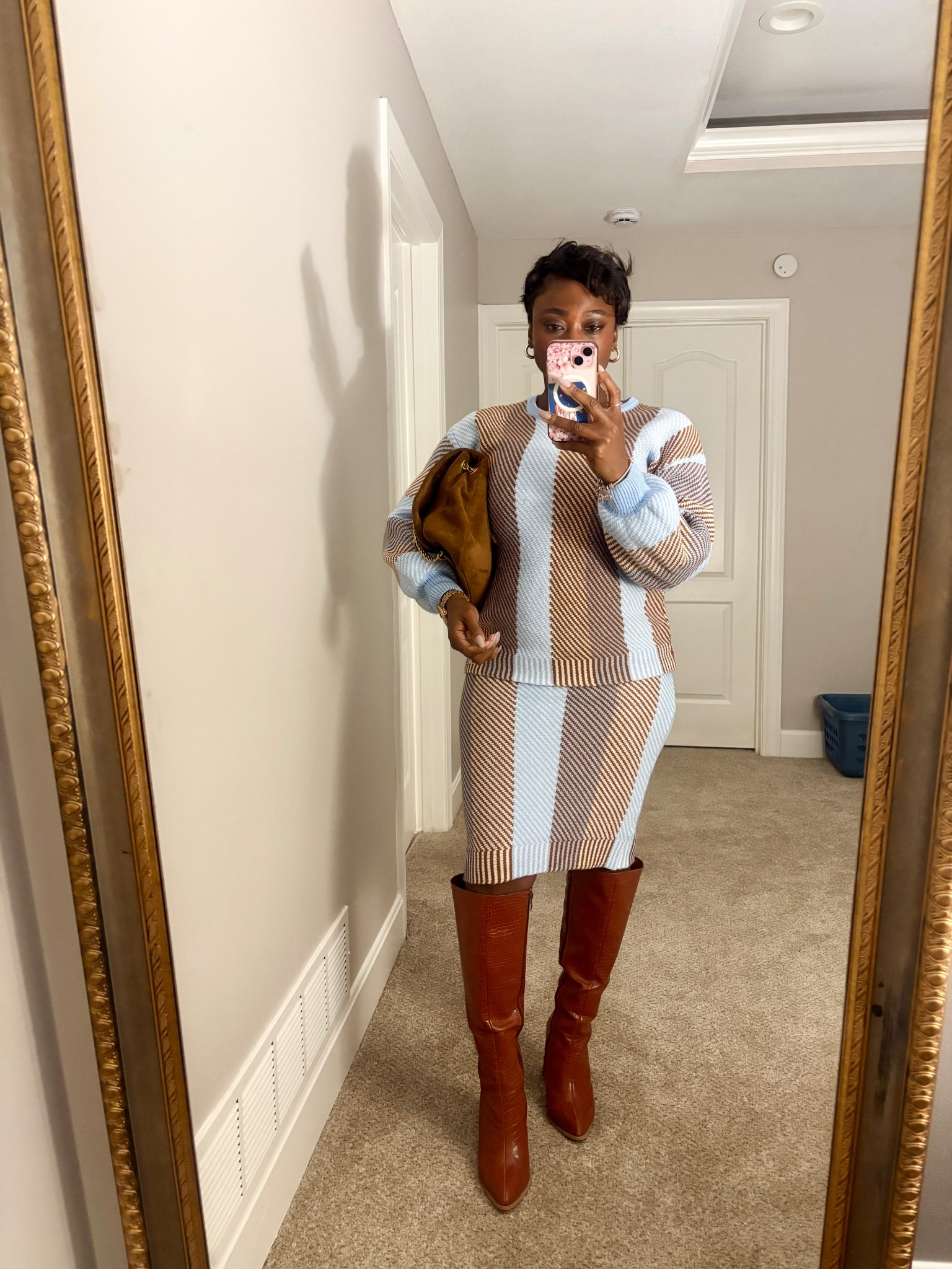 Sunday’s best! Sweater skirt set! Sz Small

#LTKOver40 #LTKFindsUnder50