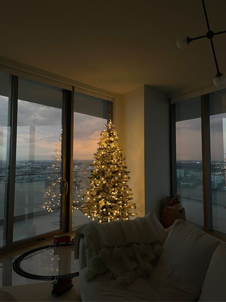 Ready for the holidays

Christmas decor, Christmas, Christmas tree 

#LTKSeasonal #LTKHoliday #LTKhome