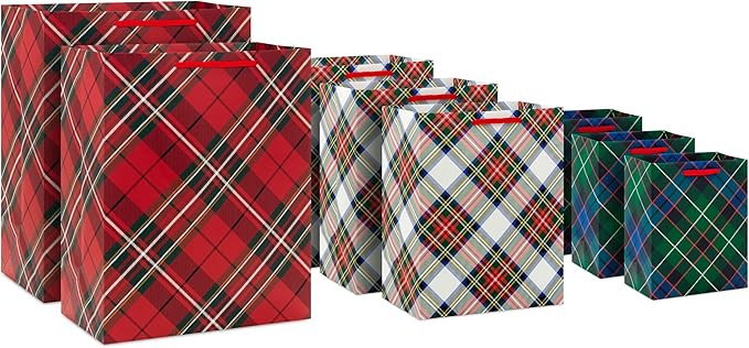 Hallmark Classic Plaid Gift Bag Assortment (8 Bags: 3 Small 6", 3 Medium 9", 2 Large 13") Traditi... | Amazon (US)