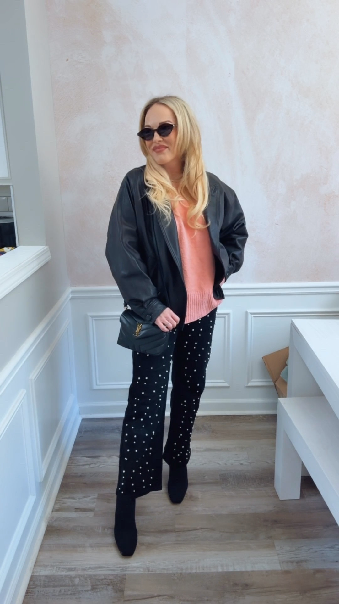 Amazon outfit, casual outfits, Valentine’s Day outfit, date night outfit, Amazon sweater, Amazon jeans, pearl jeans 

#LTKootd #LTKValentine #LTKSaleAlert