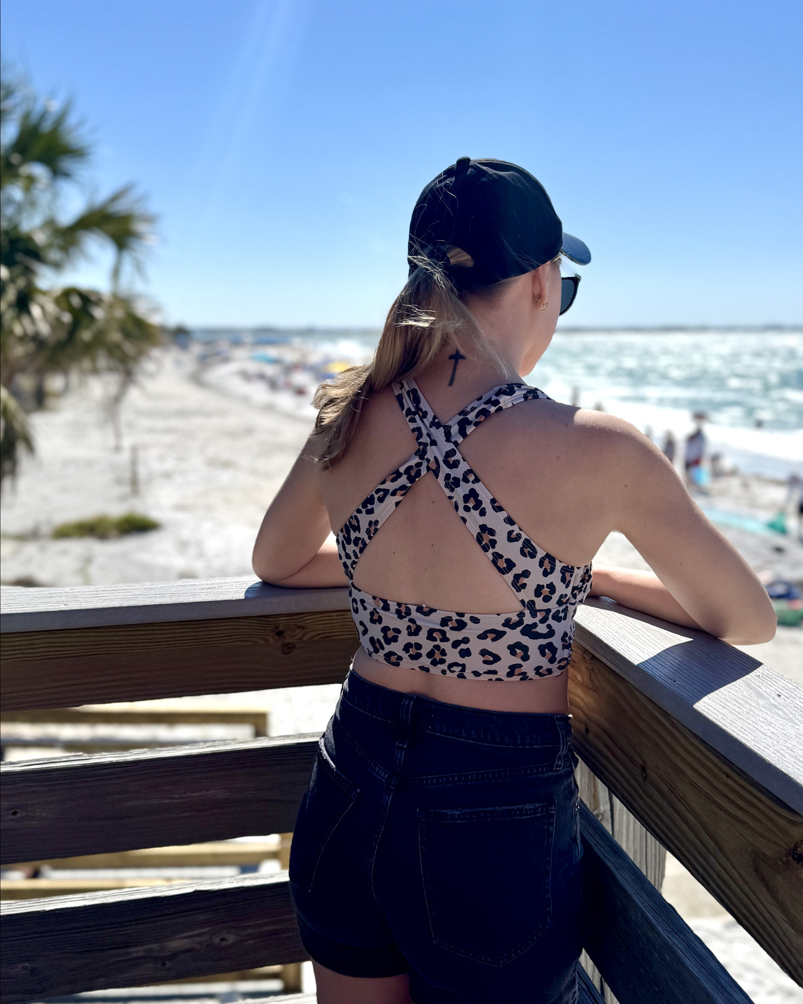 Obsessed with this swimsuit! Perfect for a beach day in Tampa today ☀️
Wearing a size small in the top .
I did get a medium in the swimsuit bottoms which aren’t shown . 
#vacation #swimsuit #beach #spring #summer 



#LTKmomlife #LTKTravel #LTKootd