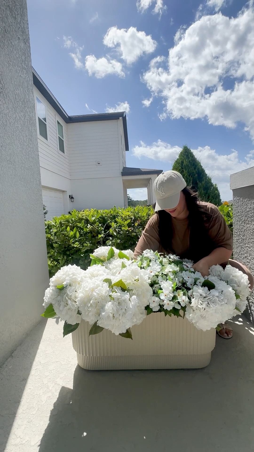 Perfect planters for a spring porch refresh 🫶😍




Home
Outdoor home
Outdoor patio planters
Summer outdoor 
Home decor 
Viral fluted planter

#LTKHome #LTKSaleAlert #LTKstorytime