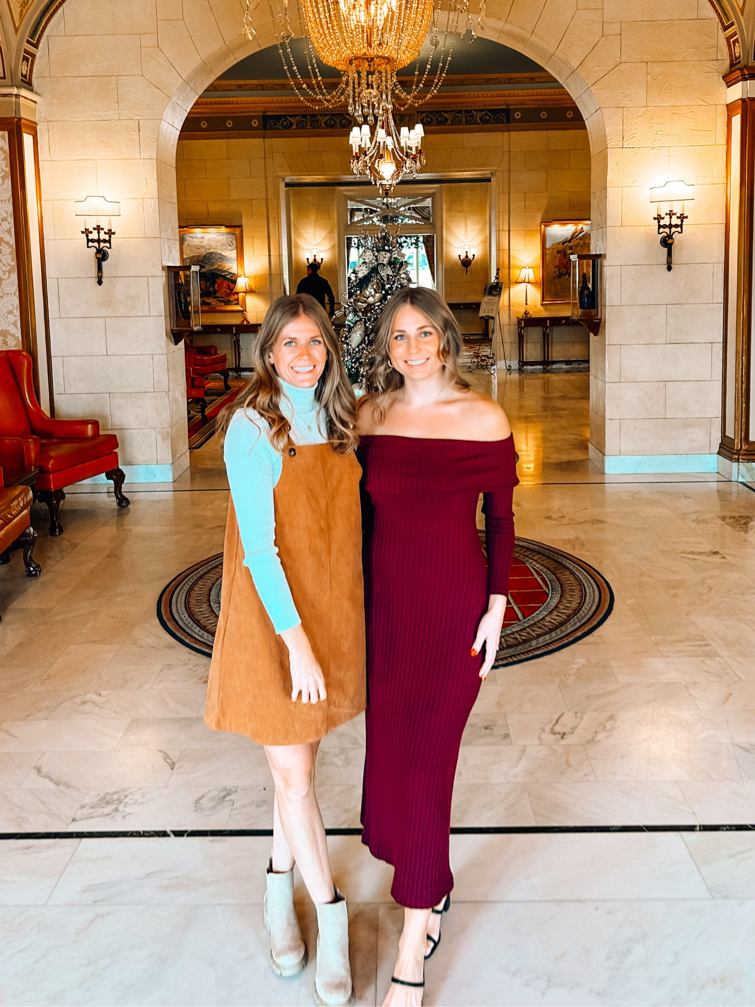 Which holiday look fits your vibe best?? 

#LTKfindsunder100 #LTKHoliday #LTKSeasonal