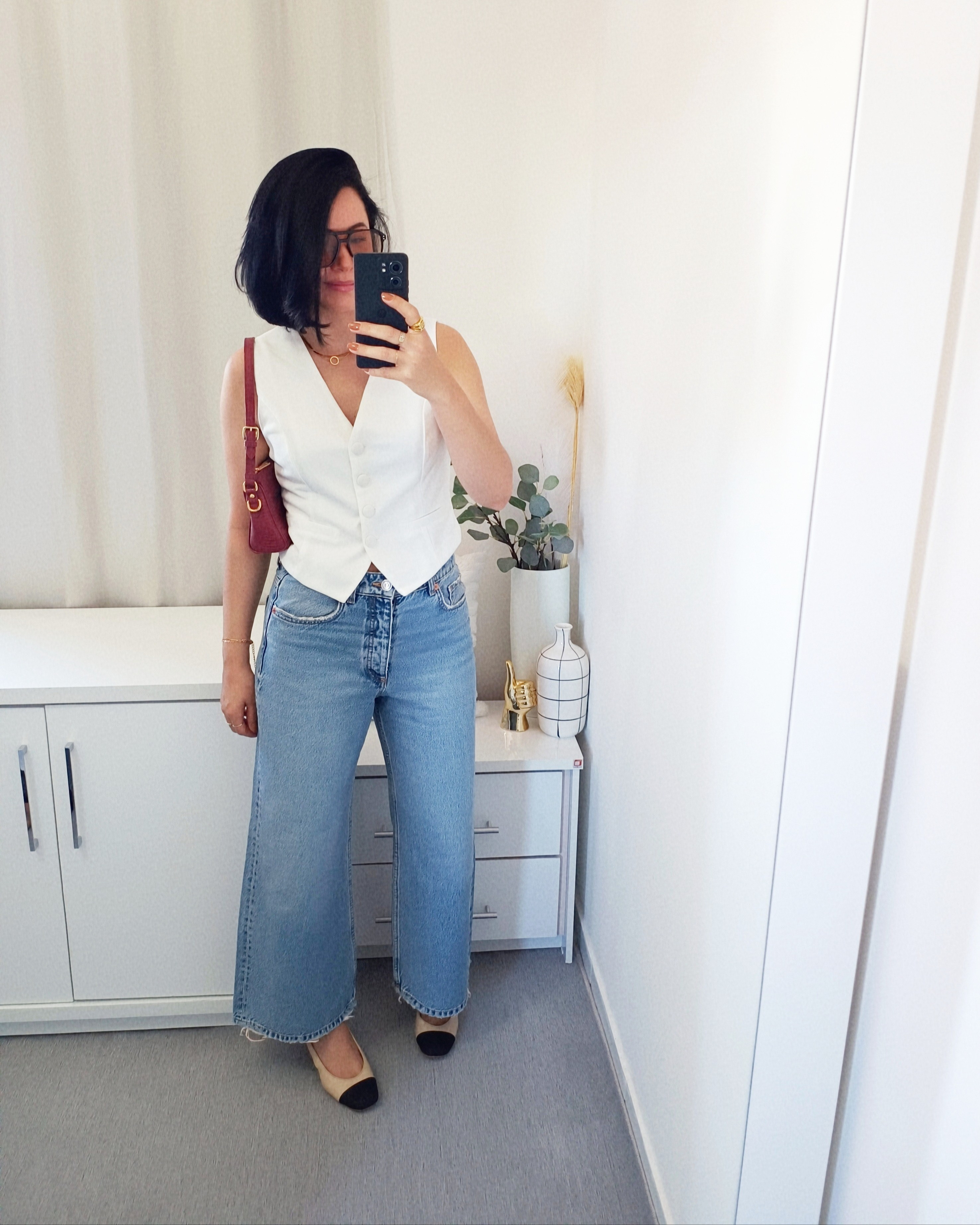 Look com colete 🤍

#LTKbrasil #LTKbeauty #LTKworkwear