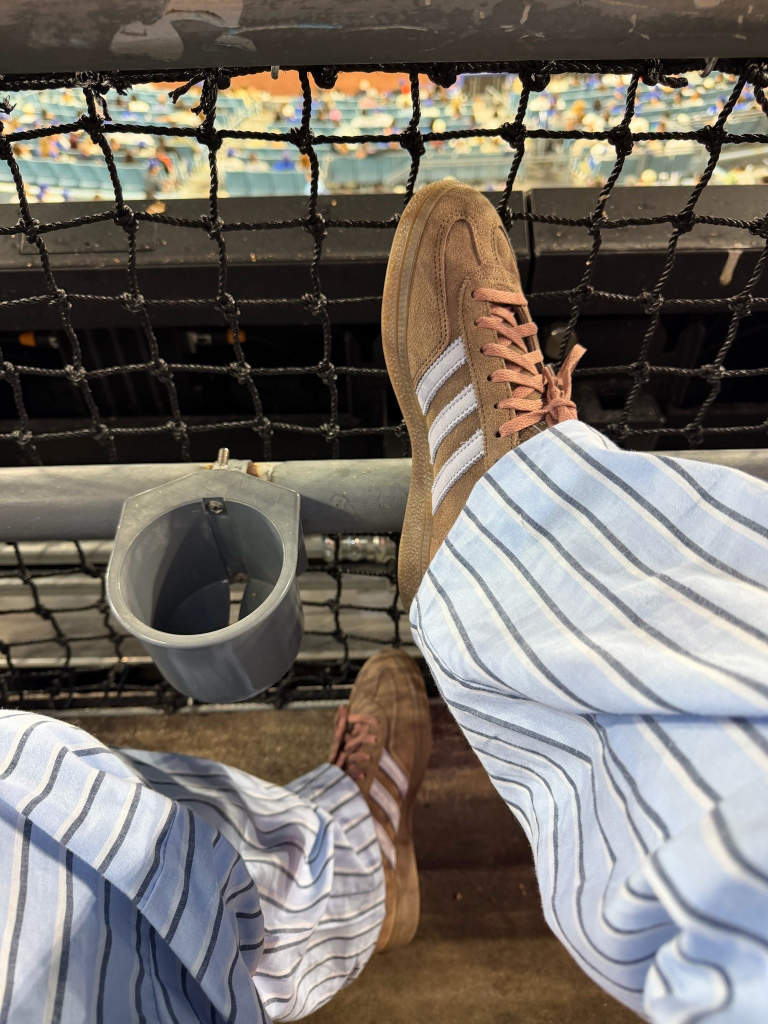 Brown & blue >>>

#LTKU #LTKActive