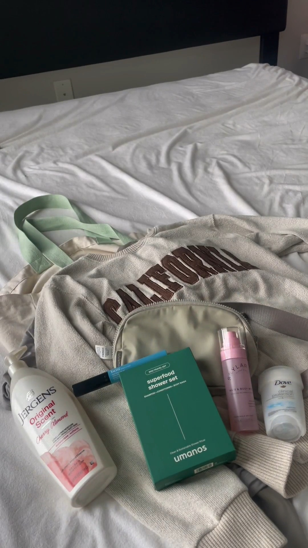 How to smell great and stay cozy in activewear 

#LTKSaleAlert #LTKActive #LTKGiftGuide