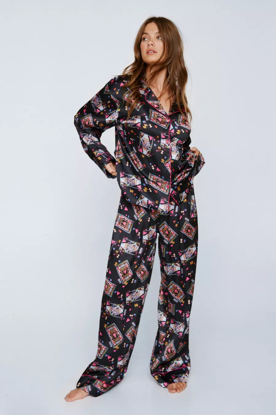 Satin Queen Of Hearts Oversized Pajama Pants Set | Nasty Gal US