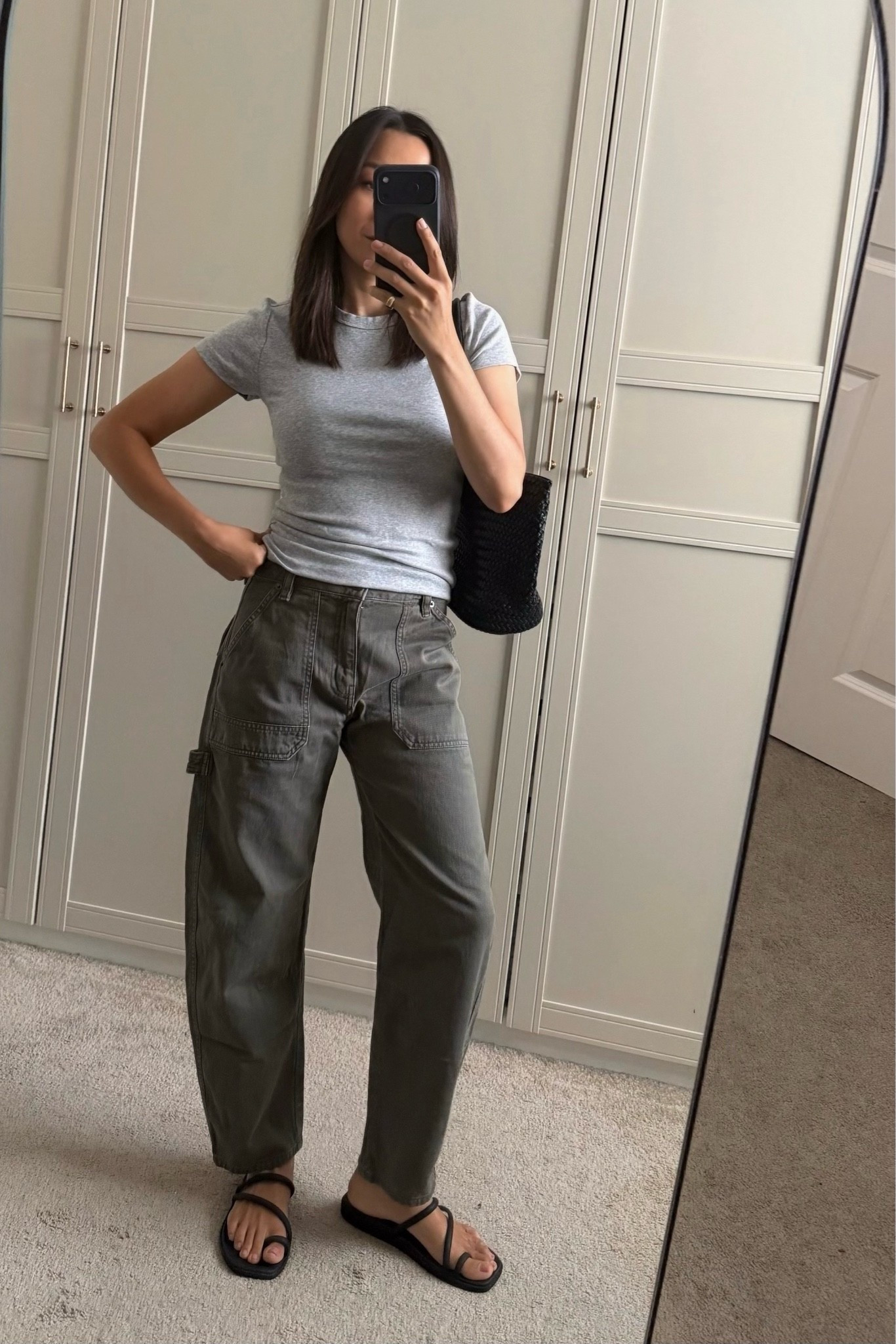 40% off gap ends tomorrow - a couple of fave casual staples:

@Gap modern tee - small, quality fitted tee 
Cotton cargo barrel pants - medium thickness & such a good fit!

#howyouweargap #gappartner

#LTKootd #LTKSaleAlert #LTKSeasonal