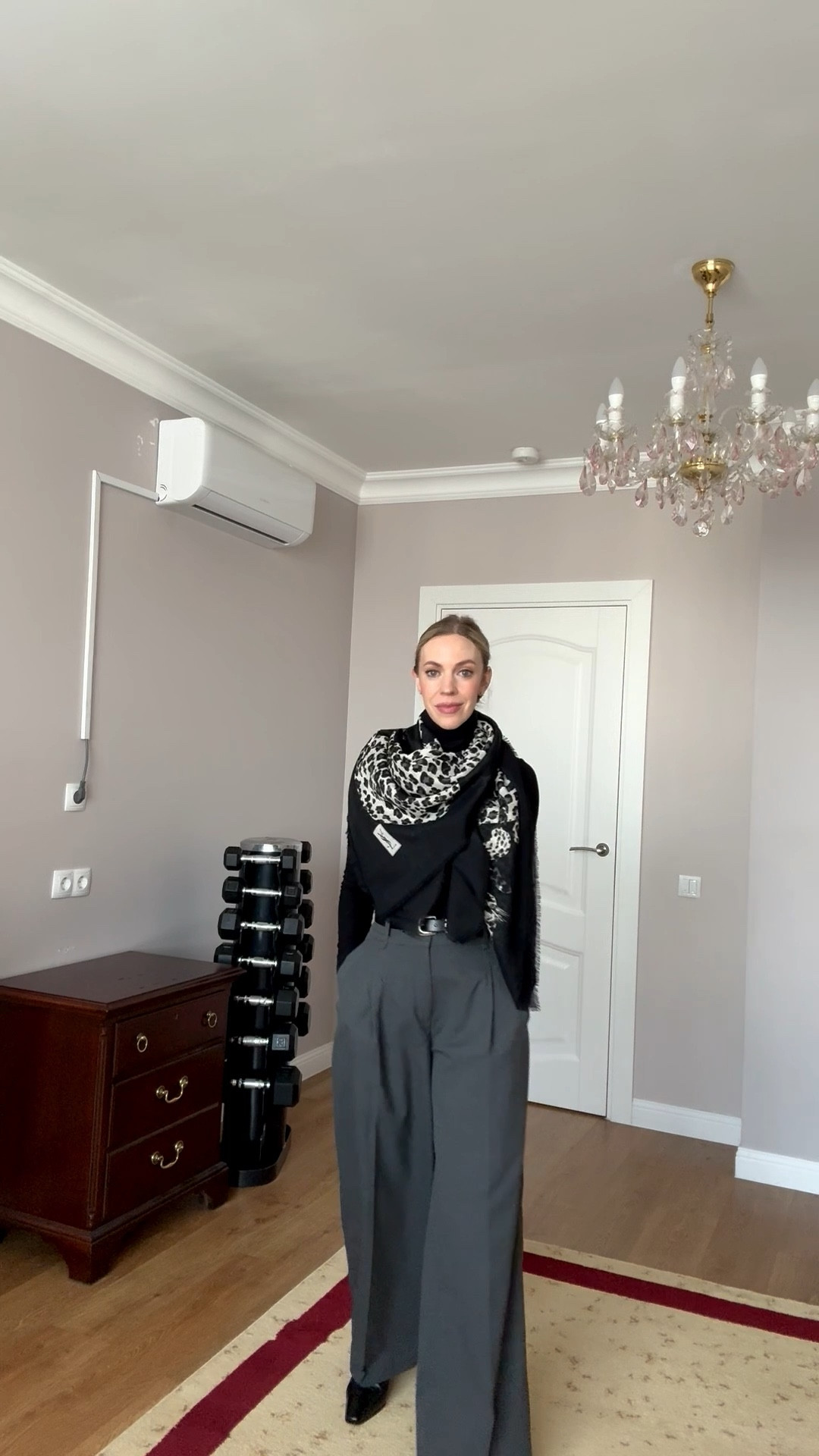 Workwear look, office outfit, oversized shawl scarf, gray wide leg pants, spring outfit

#LTKspring #LTKWorkwear #LTKootd