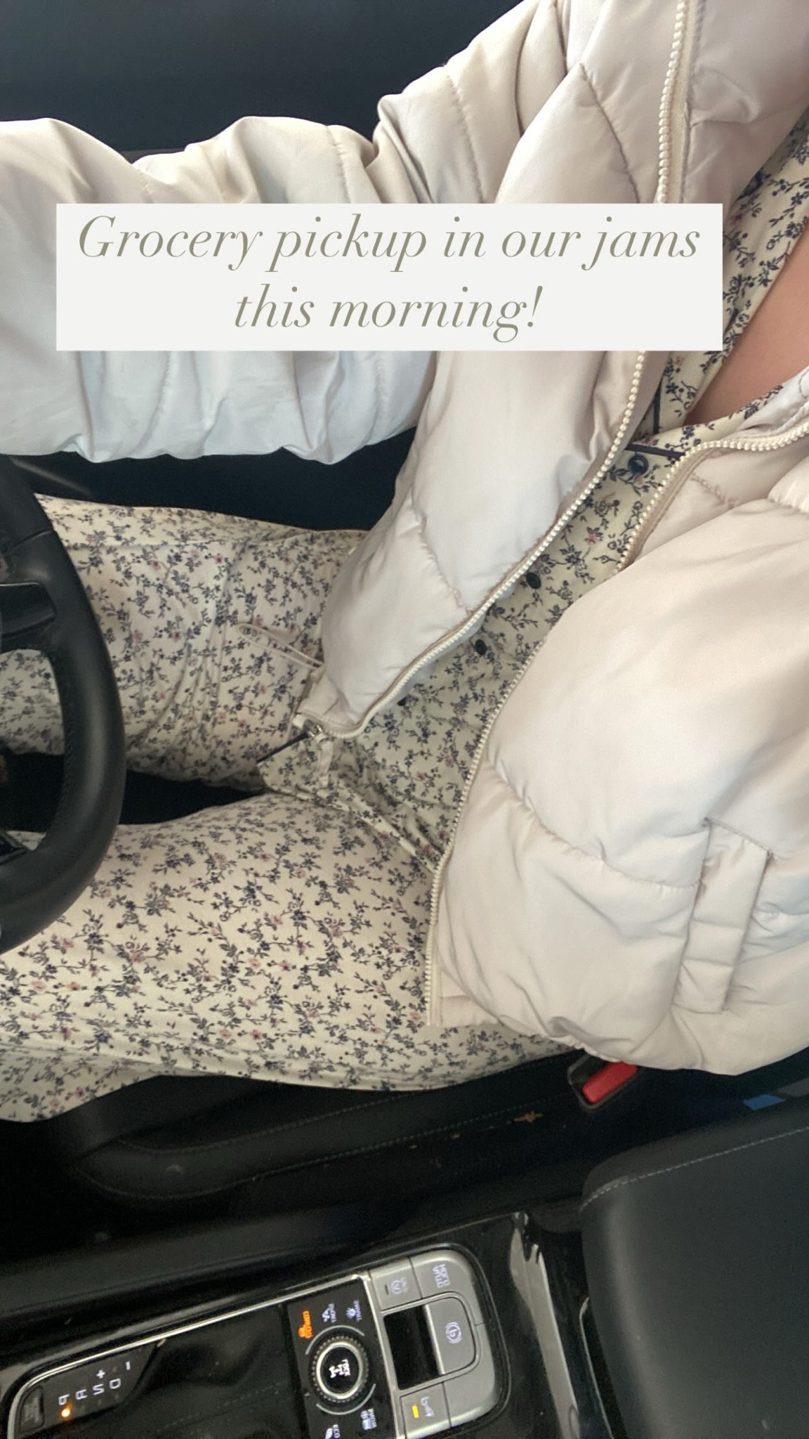 The coziest pajama set! Comes in petite, normal, and tall!



#LTKFindsUnder50 #LTKSaleAlert #LTKFindsUnder100