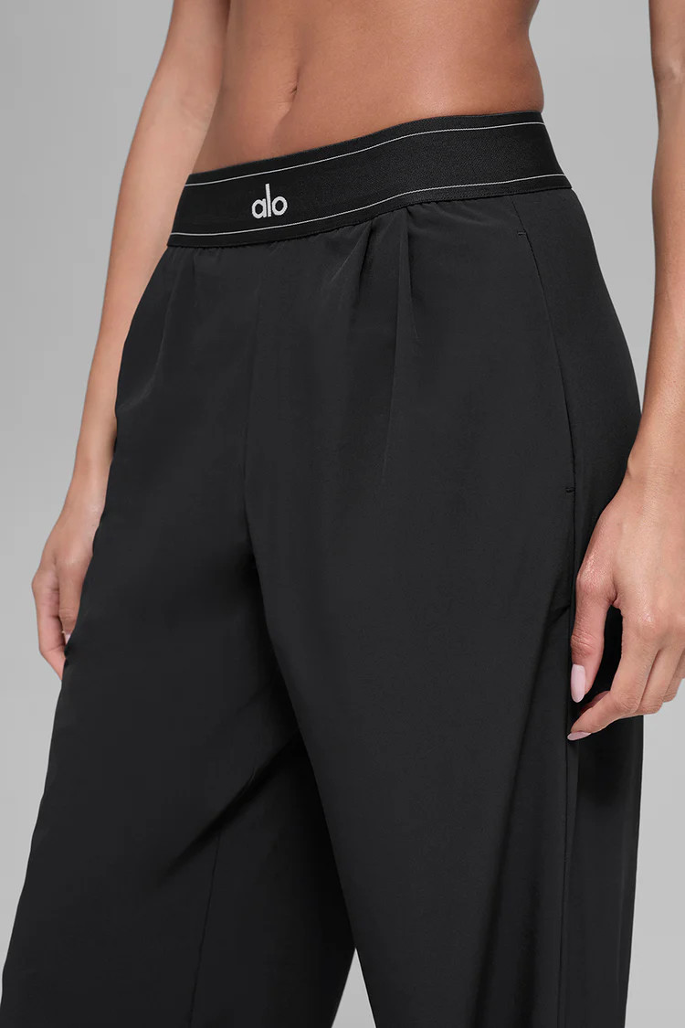 Suit Up Trouser (Long) - Black | Alo Yoga (US)
