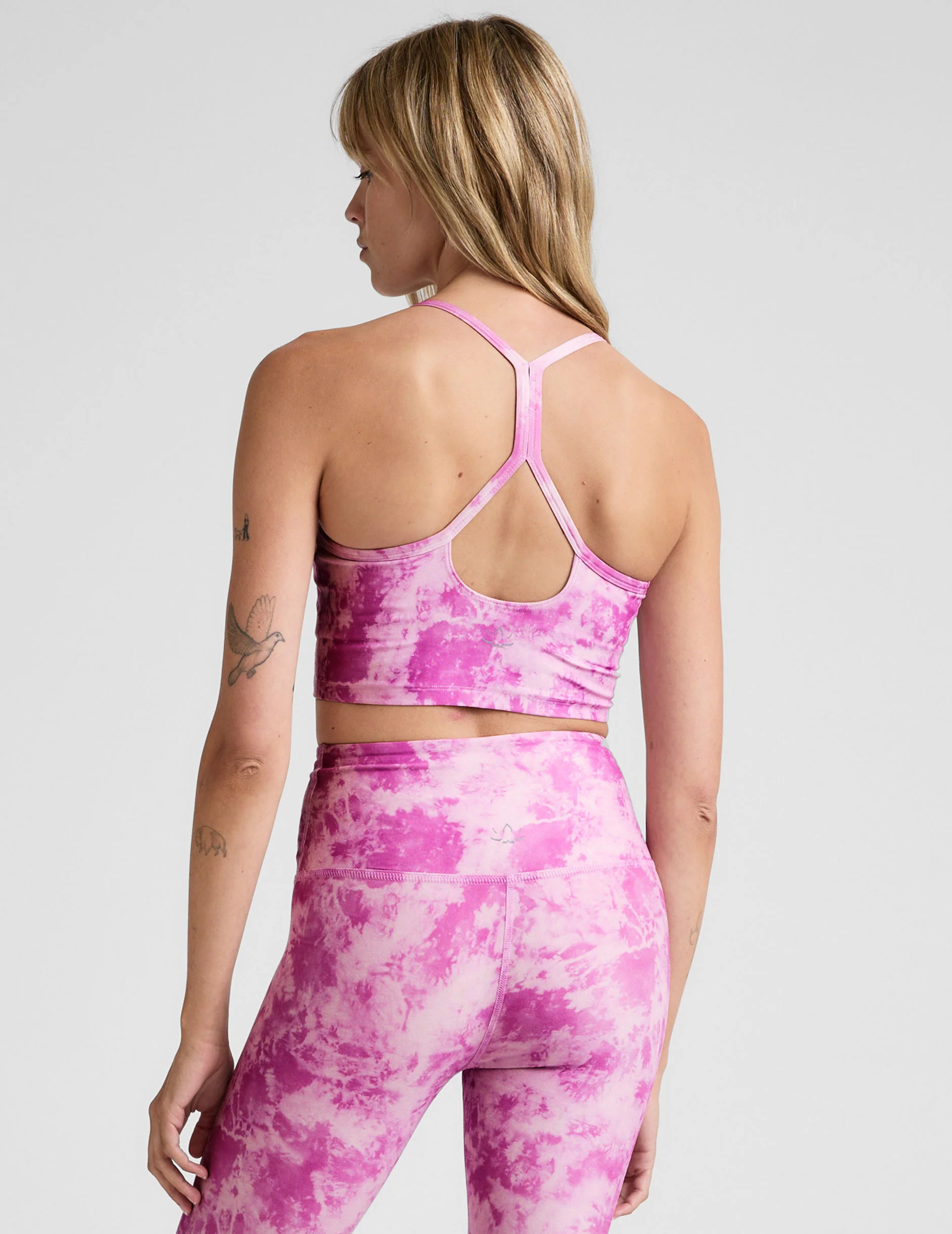 Sunset Violet Icedye SoftMark Slim Racerback High Cropped Tank | Beyond Yoga | Beyond Yoga