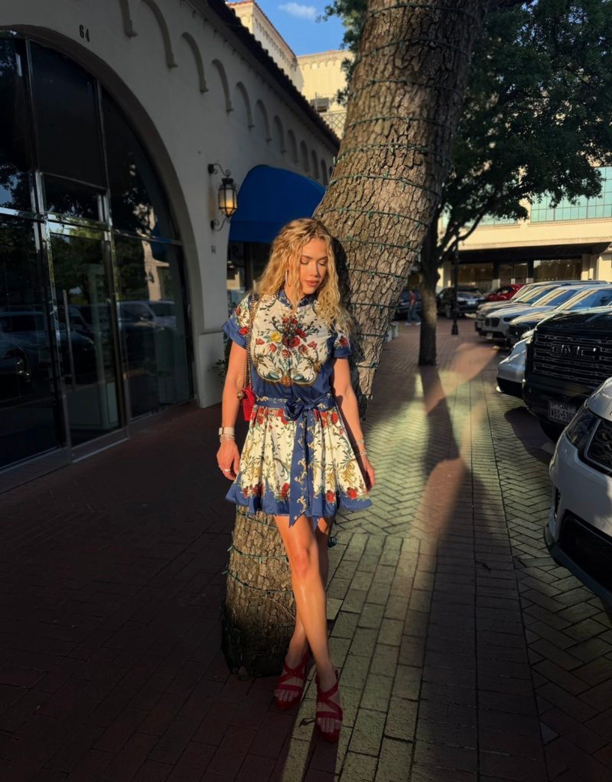 Alice + Olivia