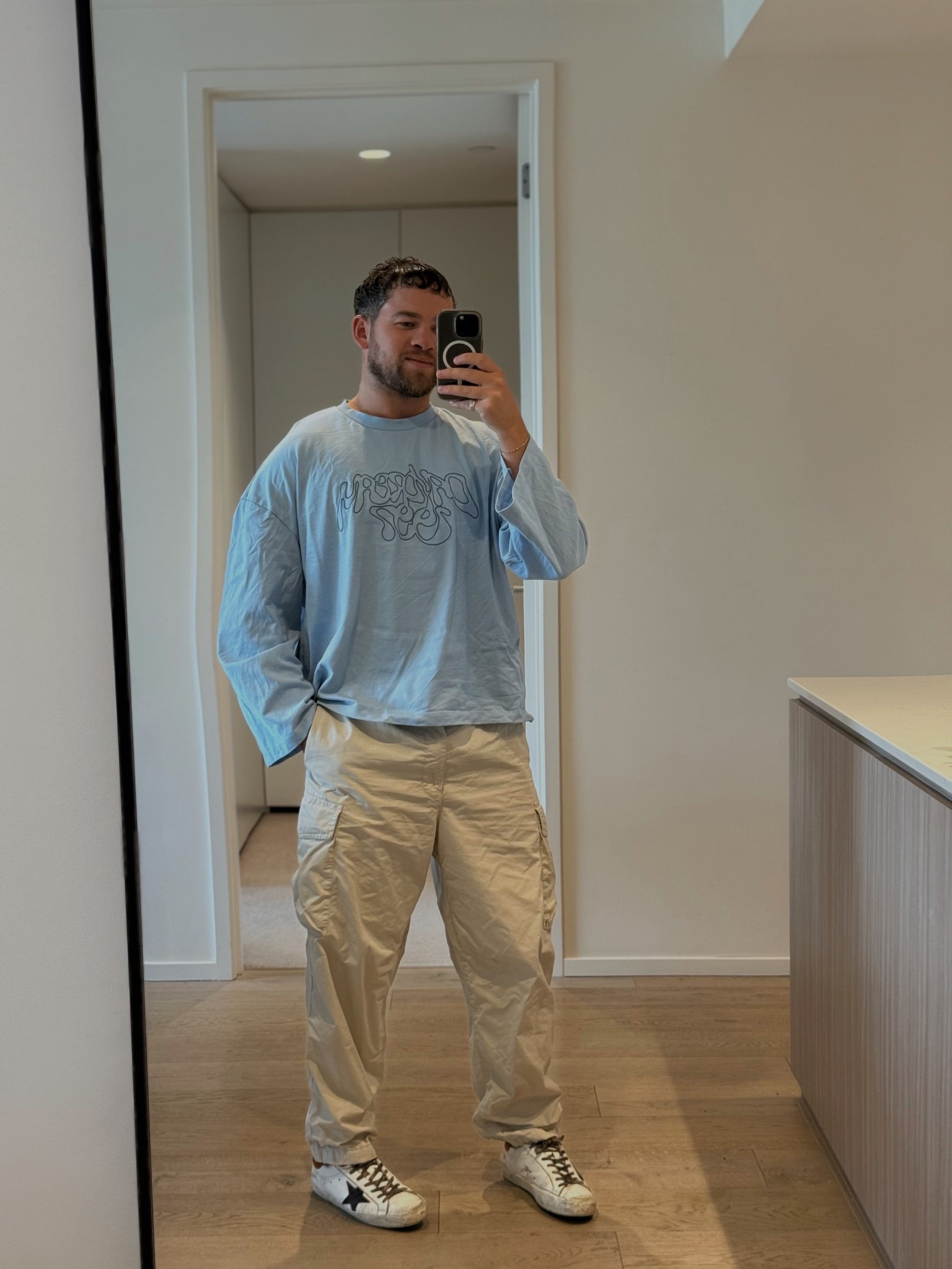Friday in ASOS Design, Uniqlo & Golden Goose 

#LTKaustralia #LTKmens #LTKstyletip