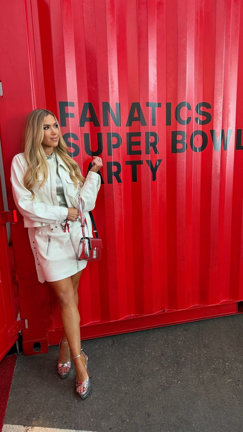 superbowl fits 

 #LTKdayinmylife #LTKgrwm #LTKootd