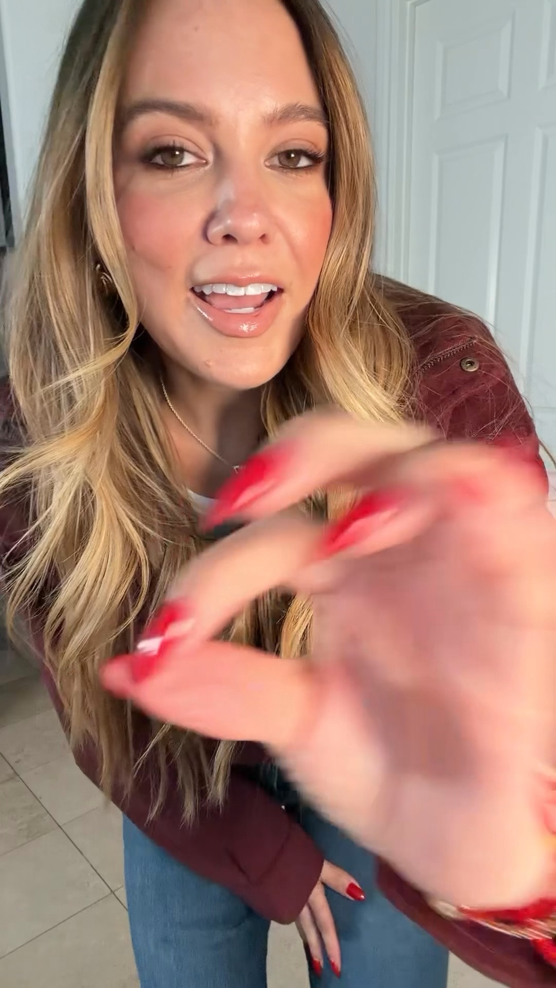 Medium in the jacket. 28 in jeans!