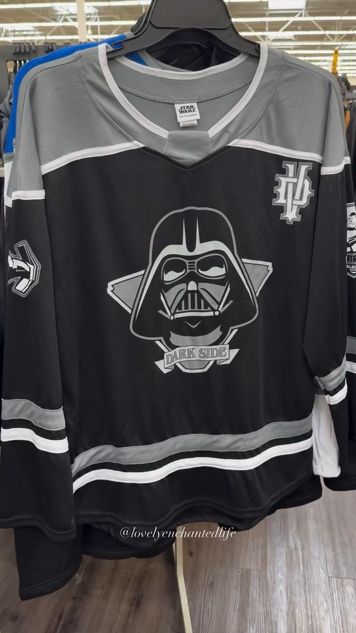 ‼️Graphic Hockey Jerseys ❄️🏒⛸️✨❄️ Comment Jersey for a dm with the 🔗 to shop!

🎁Give them the gift they really want this year…

#disneyjersey #disneywalmart #walmartfinds #christmasgift #menfashion #walmartfashion #disneyfinds #shopwithme #icehockey #hockeyjersey #fyp #finds #disneyhockey