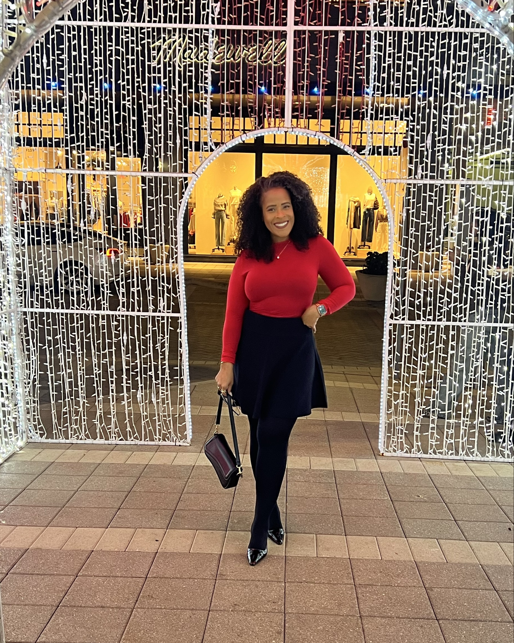 A Holly Jolly GOOD time! 

#LTKMidsize #LTKFindsUnder50 #LTKHoliday