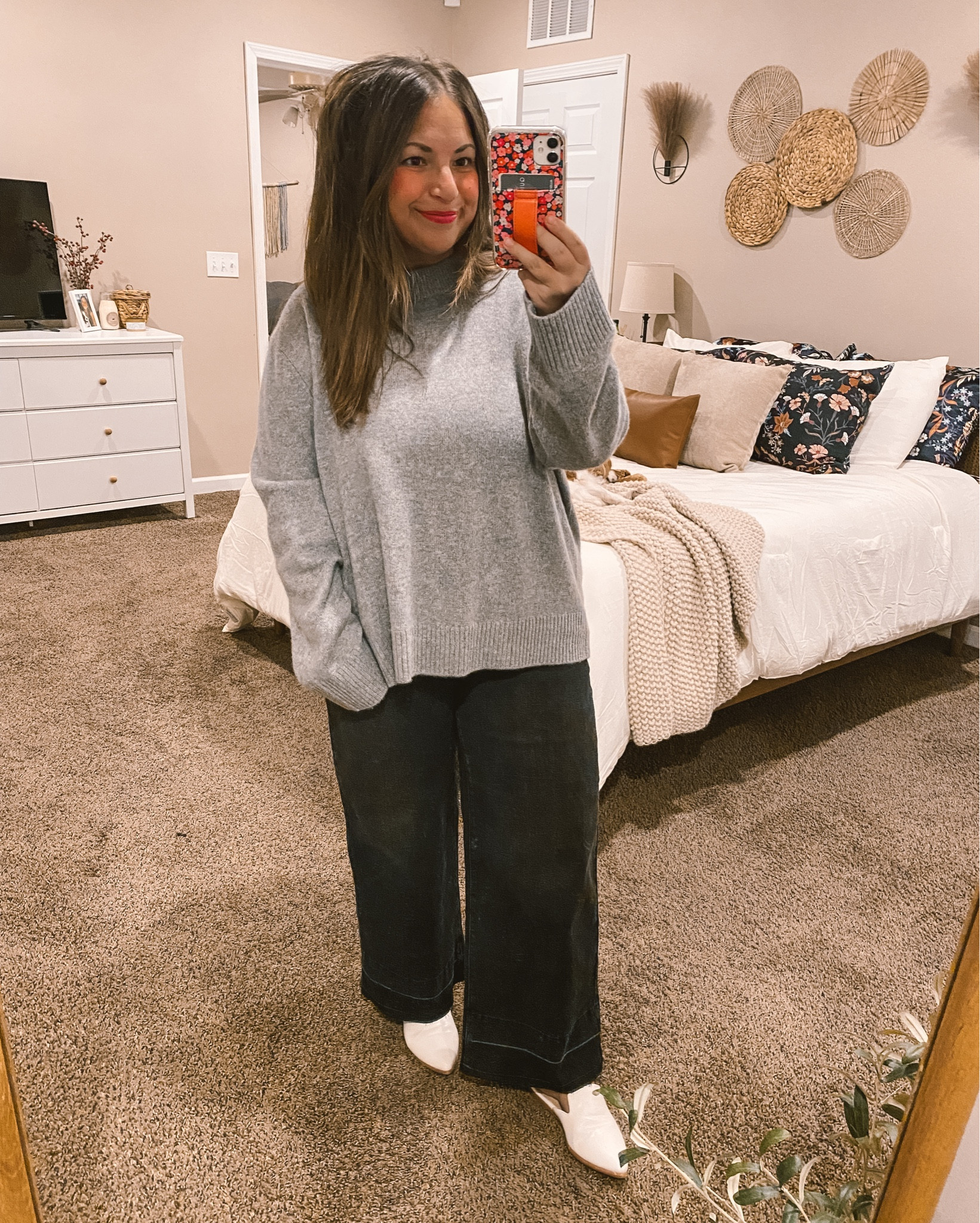 Snuggling up in the softest new pieces from Quince! 🩶 Their quality is chefs kiss & PERFECT for all of the cozy days ahead this winter. Elevate your wardrobe with pieces that feel as good as they look!! & use my code INFG-SMALLTOWNBLOG10 for 10% off your order! You won't be disappointed!
@onequince #quincepartner 

#LTKHoliday #LTKGiftGuide #LTKSeasonal
