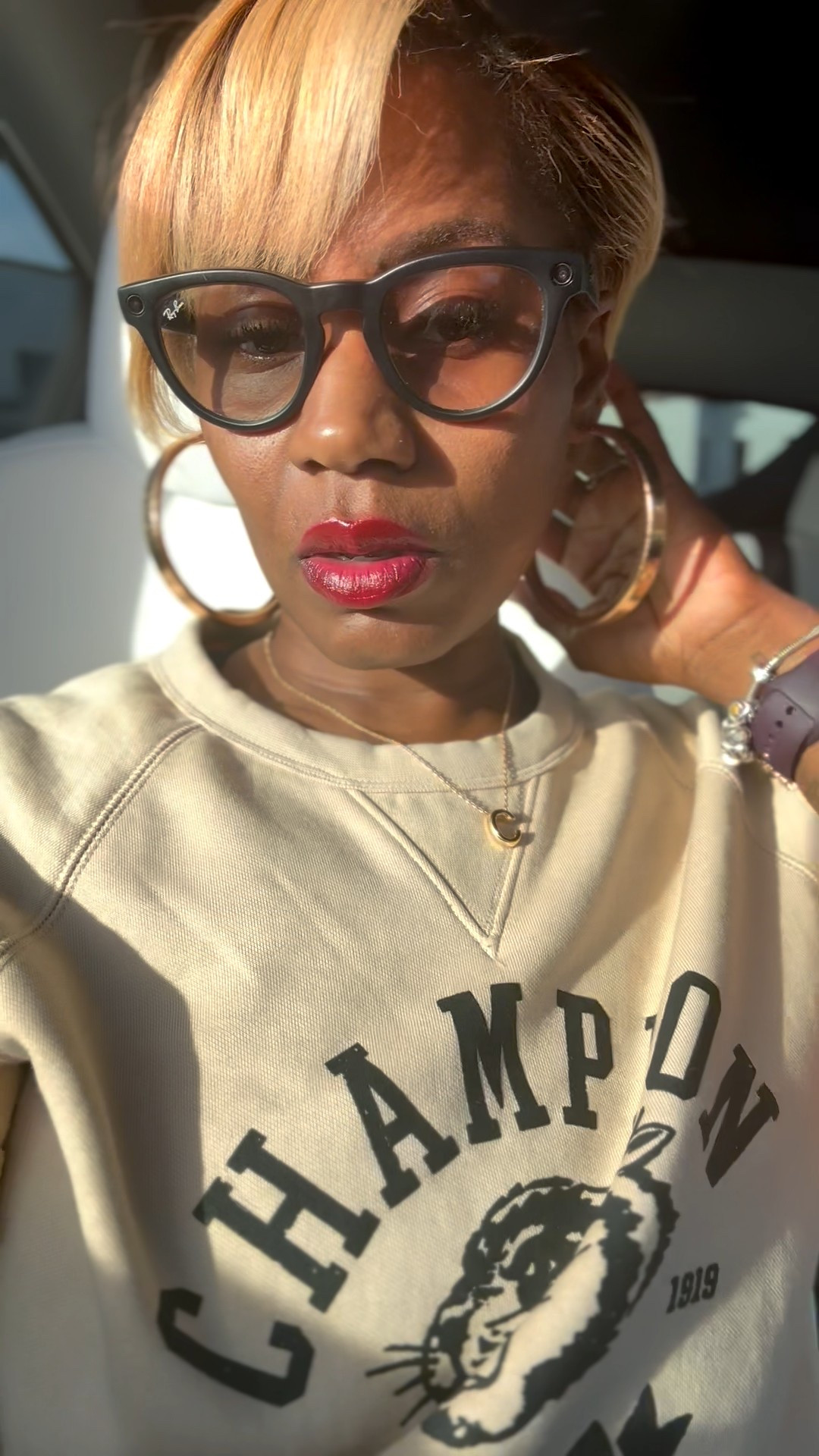 @Raybanmeta 

#LTKActive #LTKGiftGuide #LTKSaleAlert