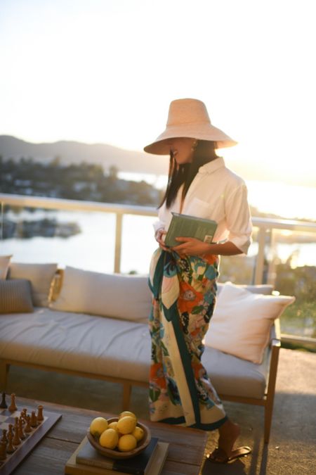 Summer outfit I’ll be wearing on my upcoming vacation!

#sunhat
#sandals
#summeroutfit
#summerskirt
#classicstyle

#LTKfindsunder100 #LTKSeasonal #LTKstyletip