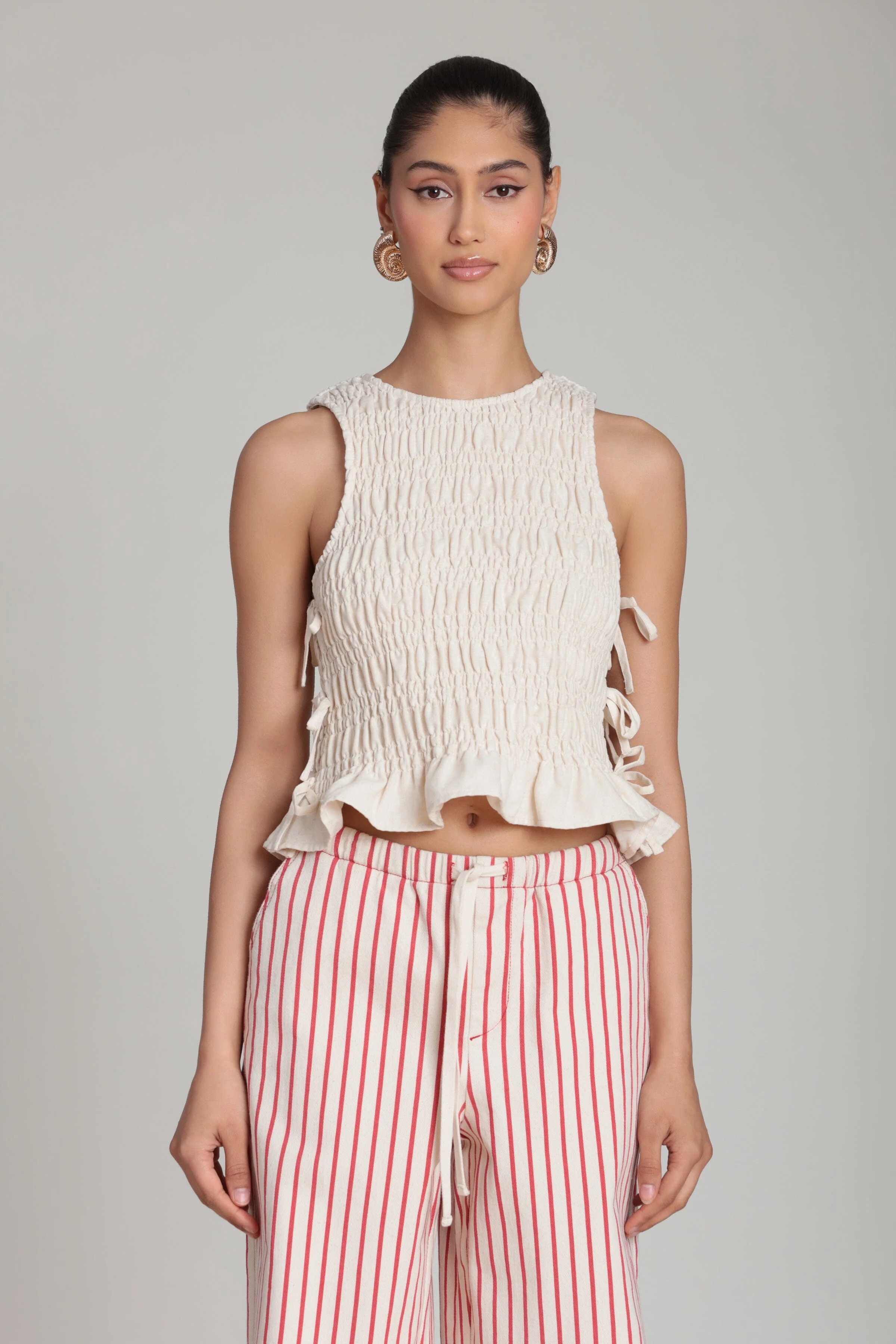 Linen Blend Side-Tie Ruffle Hem Top | Avec Les Filles