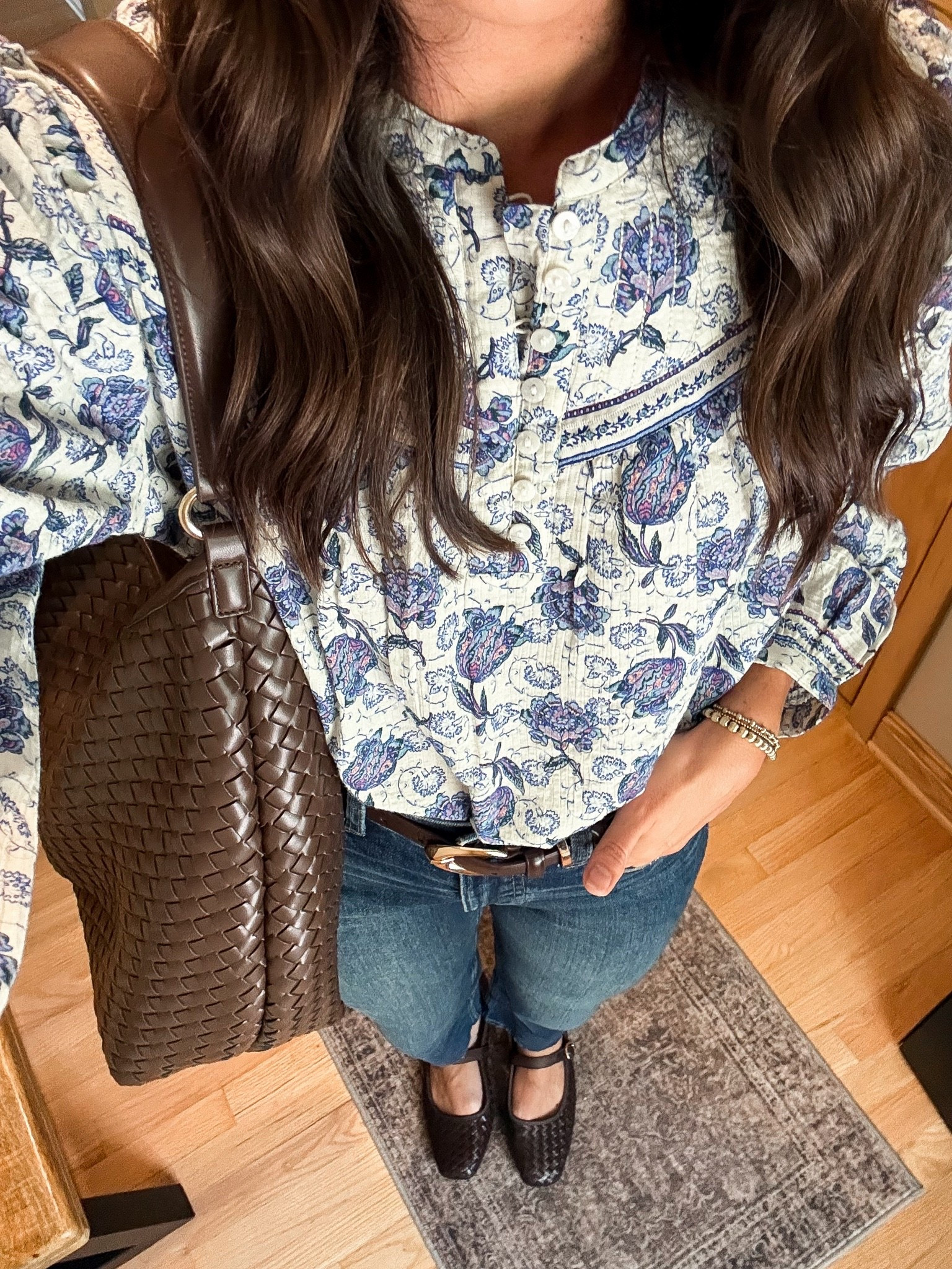 Walmart new arrivals 

Top - small
Jeans - size 26 regular