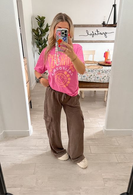Spring outfit 🌸
Graphic tee xs
Cargo pants xs
Gucci shoes tts

#LTKshoecrush #LTKfindsunder50 #LTKfindsunder100
