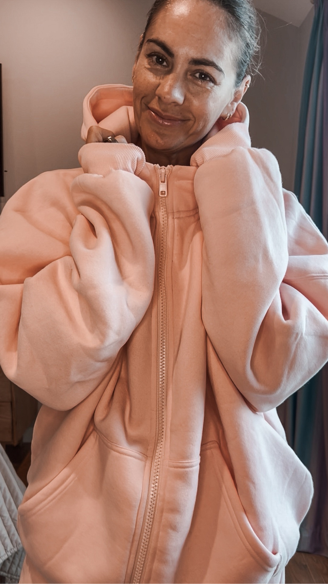 Comfrt pastel collection, bubble gum, size medium

#LTKootd #LTKSeasonal