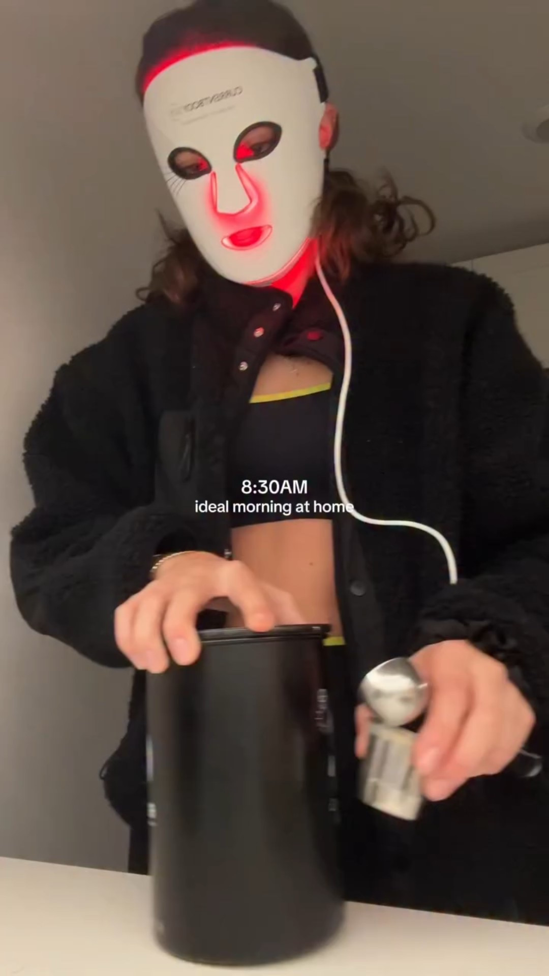 morning at home! featuring another red light jump scare!!

also featuring some feel-good morning favs:
• red light mask @currentbody
• eye masks @truebotanicals 
• coffee @yourexhale + @califiafarms 
• set @splits59 + shoes @tiemathletic 
• workout @cyclebargardencity 

#morningvlog #balancedliving #wellnessblog #morninghabits