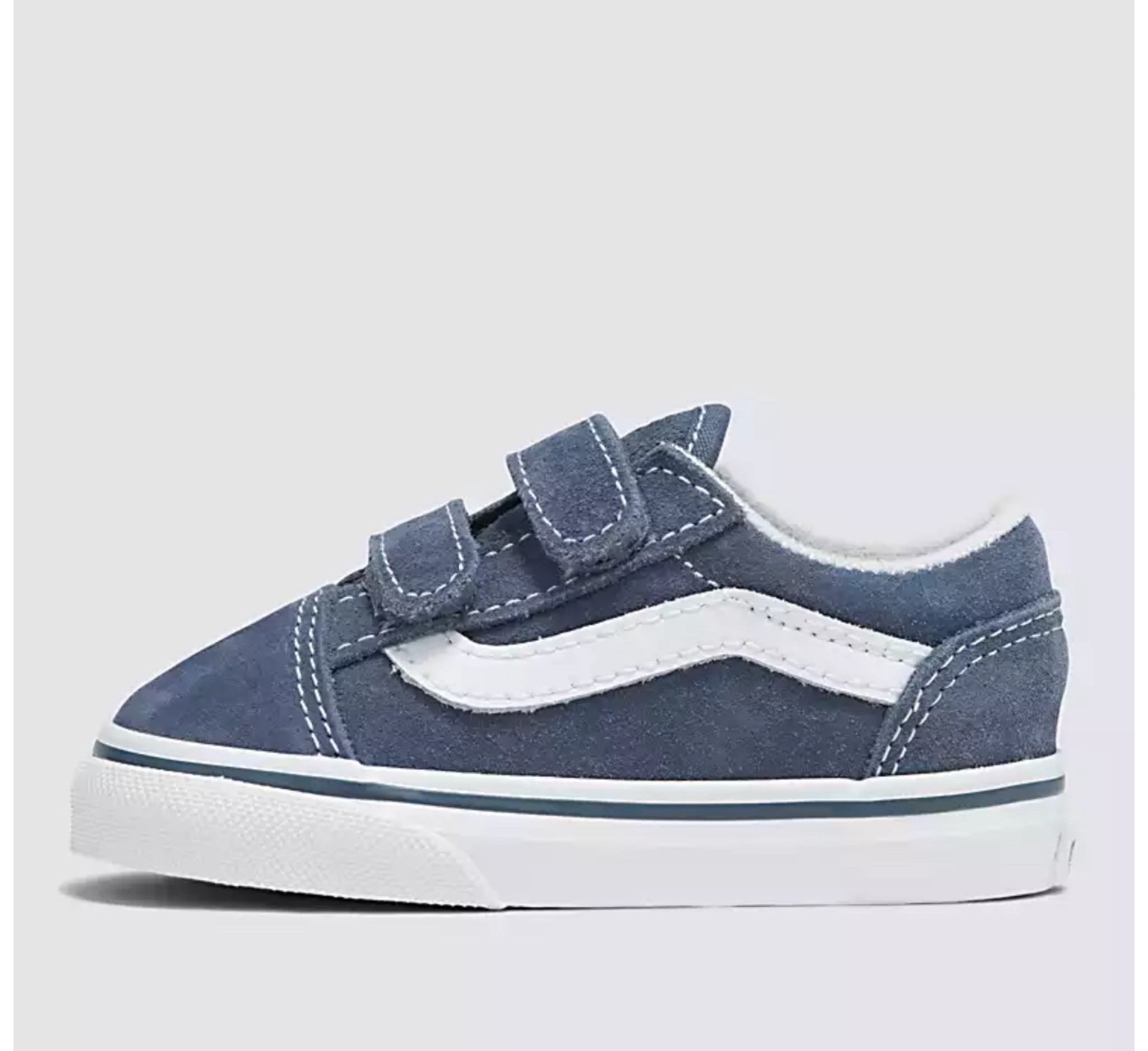 A classic vans shoe that my toddlers boys love. They have them in so many different colors/ styles. They are perfect for school and perfect for dressy occasions too. 

3 year old wears 8.5c
4 year old wears 9c

Vans, toddler shoes , children’s shoes , toddler shoes for boys , back to school shoes for toddlers 

#LTKKids #LTKBacktoSchool #LTKBaby