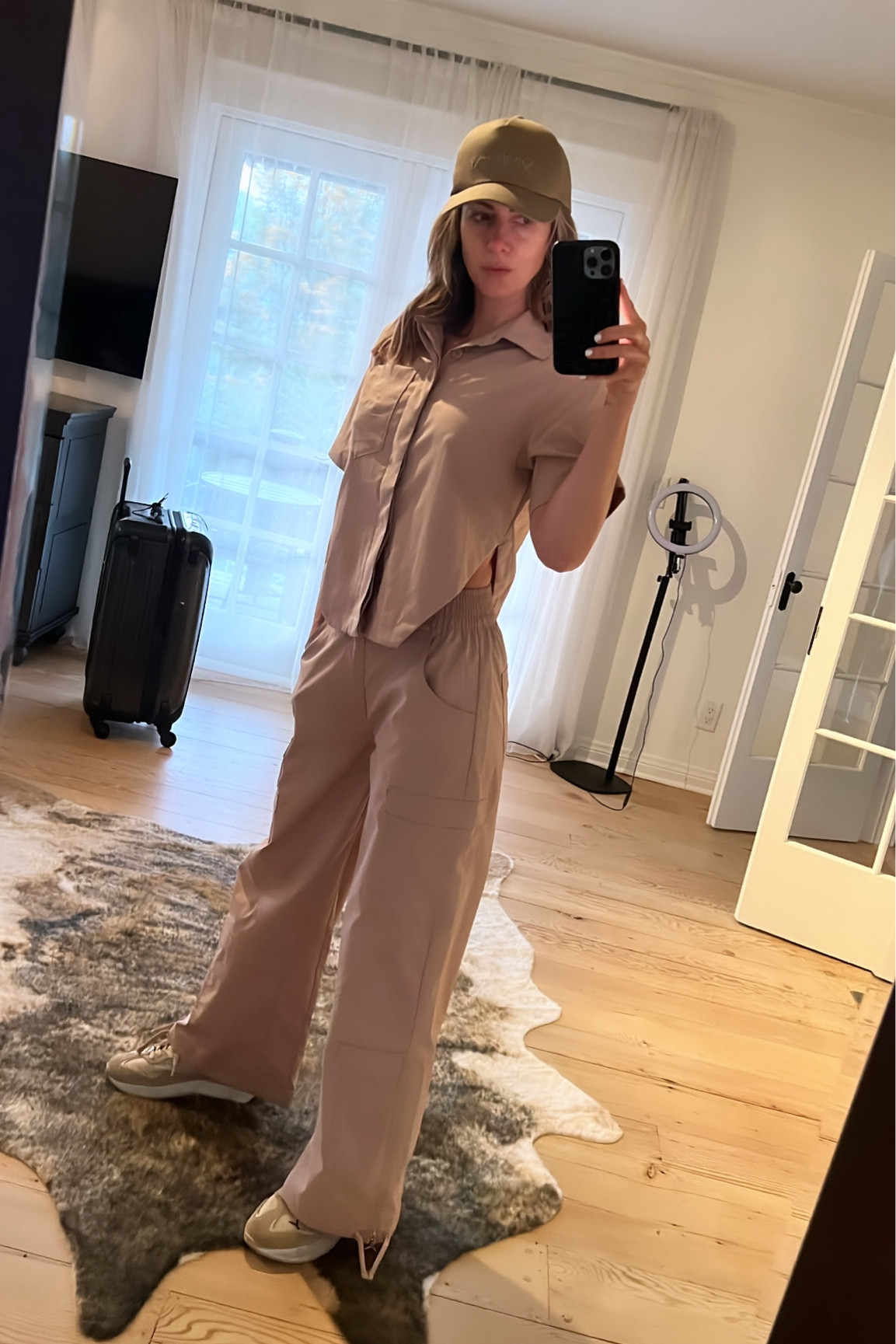 Monochromatic Jordan Look

#LTKOver40 #LTKStyleTip #LTKActive