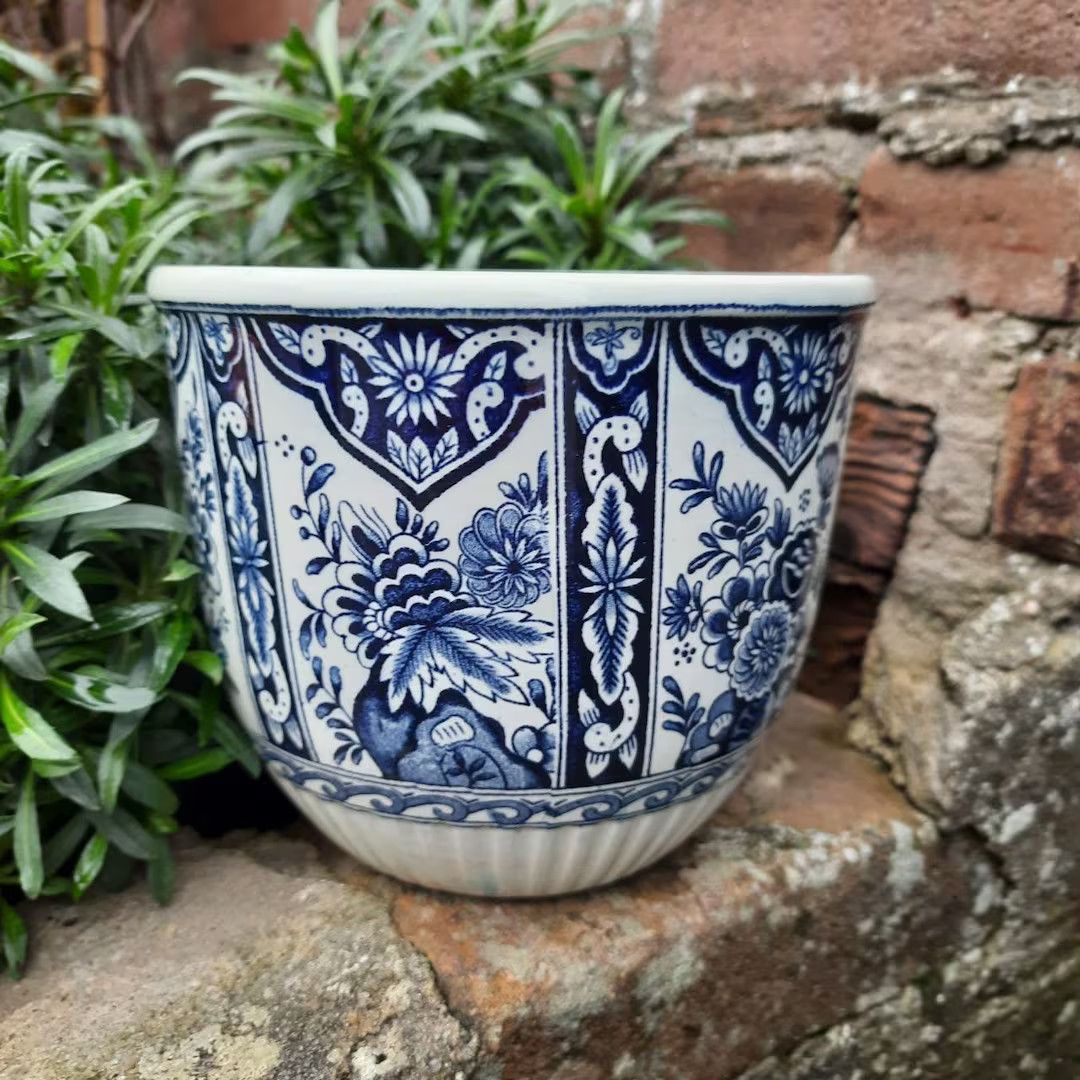 Vintage Delfts Blue White FlowerPot. Delft Planter. M16 Blue White Flowerpot Retro Plant pot. | Etsy (US)