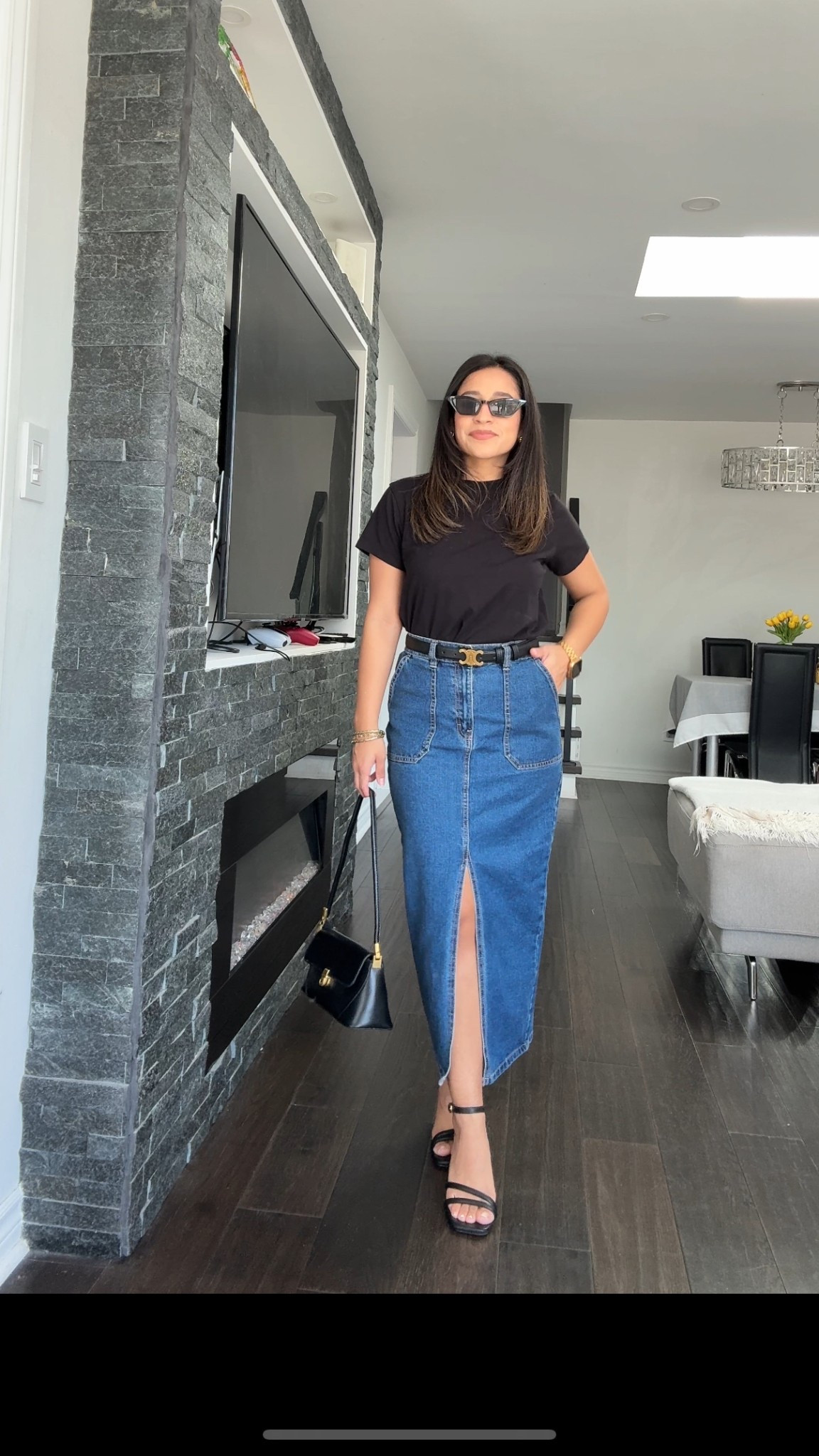 Midi denim skirt - size small 

#LTKcanada #LTKspring #LTKpetite