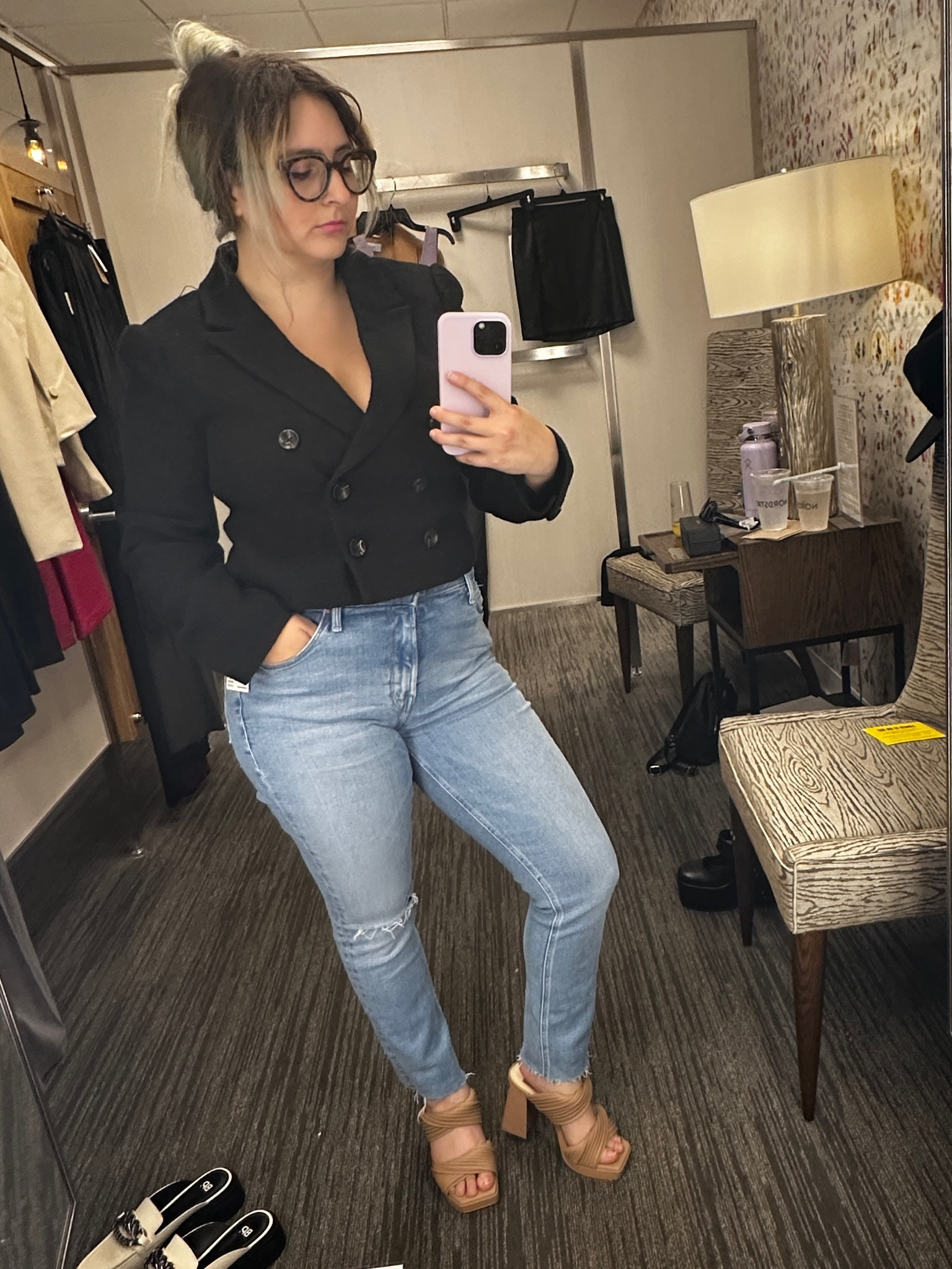 Super cute crop blazer and MOTHER makes the comfiest jeans!!! Soft & stretchy what more could you want. 🥰

#LTKxNSale #LTKFind #LTKsalealert