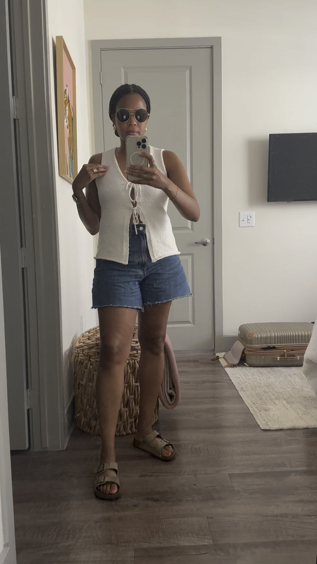 Style File: 7.24.2024

Vest: Newly Added 

Earrings: newly added, similar pair linked

Shorts: Old, exact pair linked

Sandals: Old, similar pair linked

#LTKStyleTip #LTKSeasonal #LTKVideo