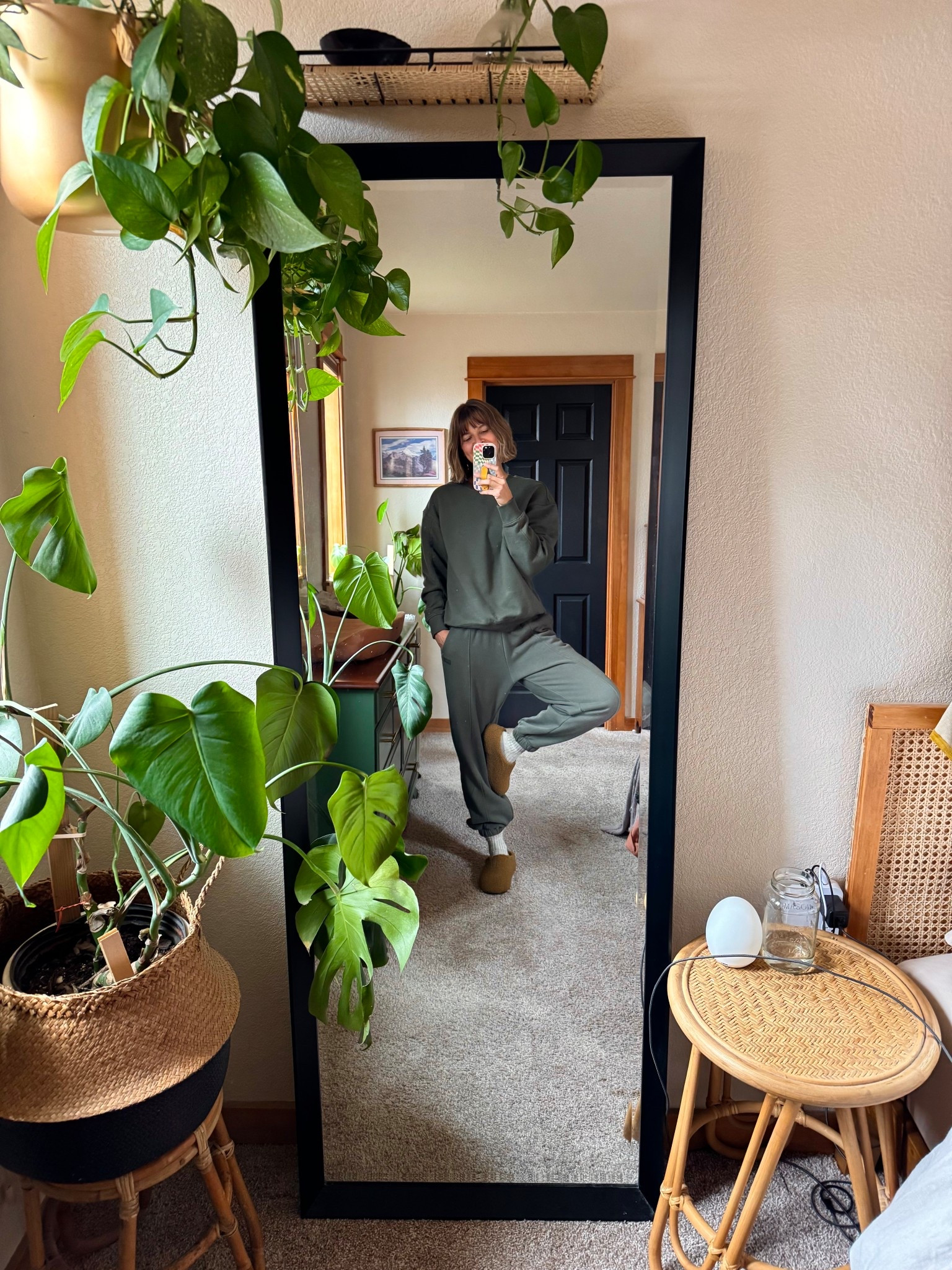 Cozy lounge set ☕️

Set: Wearing size small
Slippers: Size up 1 size

**Bombas: Code HALEIGH21 for first time customers! 

#LTKSeasonal #LTKStyleTip