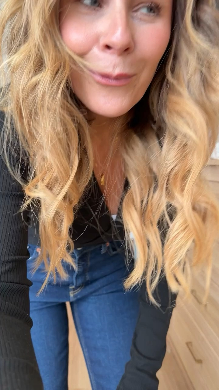 Comfy but make it cute 🤍

This striped sweatshirt + flared leggings combo has been on repeat lately — the perfect mix of cozy and put-together. The high-waisted fit is SO flattering and the slight flare gives it that elevated feel (without sacrificing comfort 🙌).

Easy for errands, school drop-offs, or just lounging at home — and yes, you’ll still feel cute.

Everything is linked in my LTK ✨