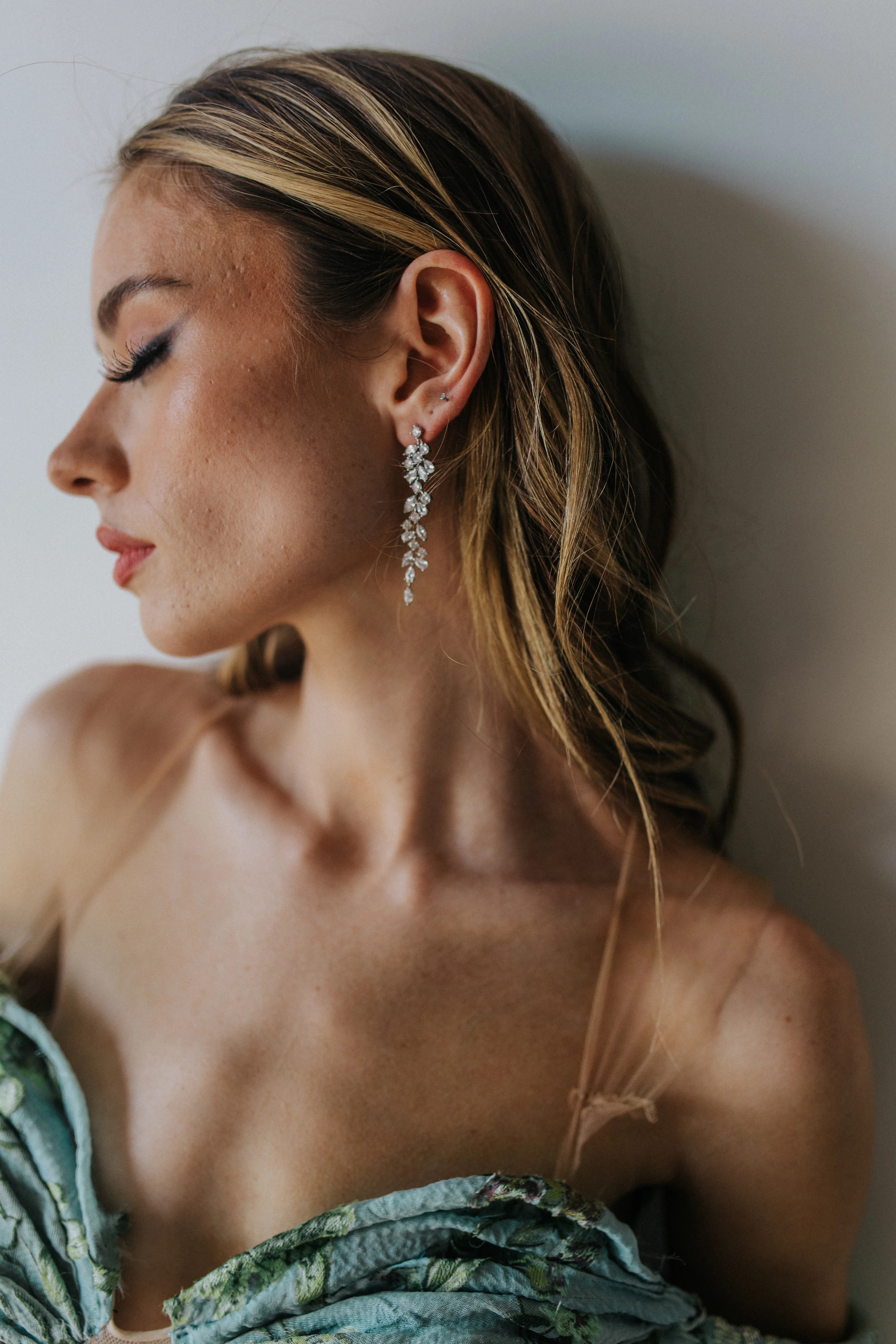 Trixie Crystal Drop | Untamed Petals