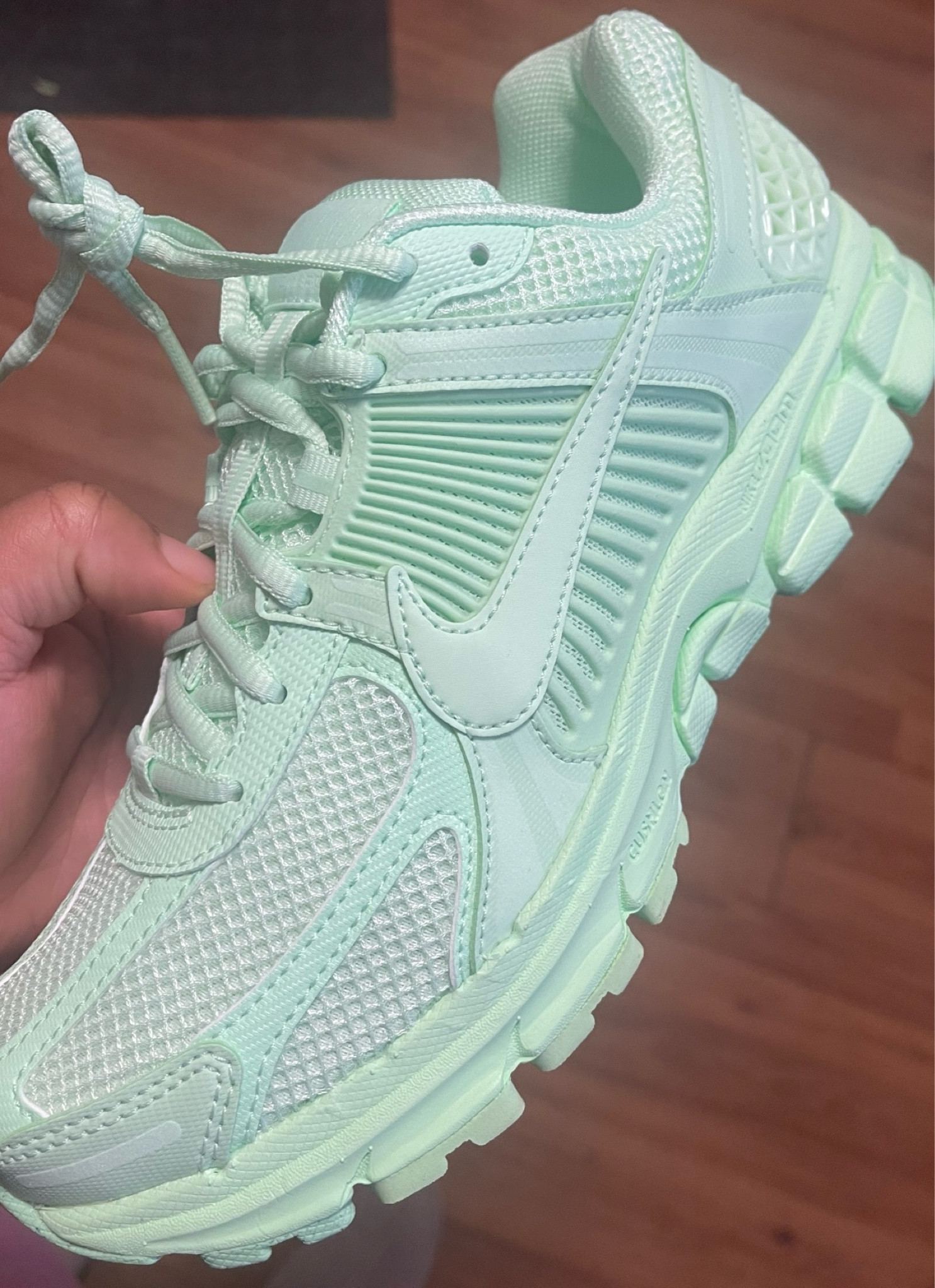 Step into 2024 in style with these fresh Vapor Green Nike Vomero 5! Whether you’re running errands or hitting the gym, these cushioned kicks bring comfort and edge to any fit. Don't miss out on this trending colorway—shop the look today! 💚👟 #NikeVomero #VaporGreen #SneakerHead #2024Fashion #Nike #LTKfit #LTKfinds #LTKshoecrush

#LTKSaleAlert #LTKStyleTip #LTKShoeCrush