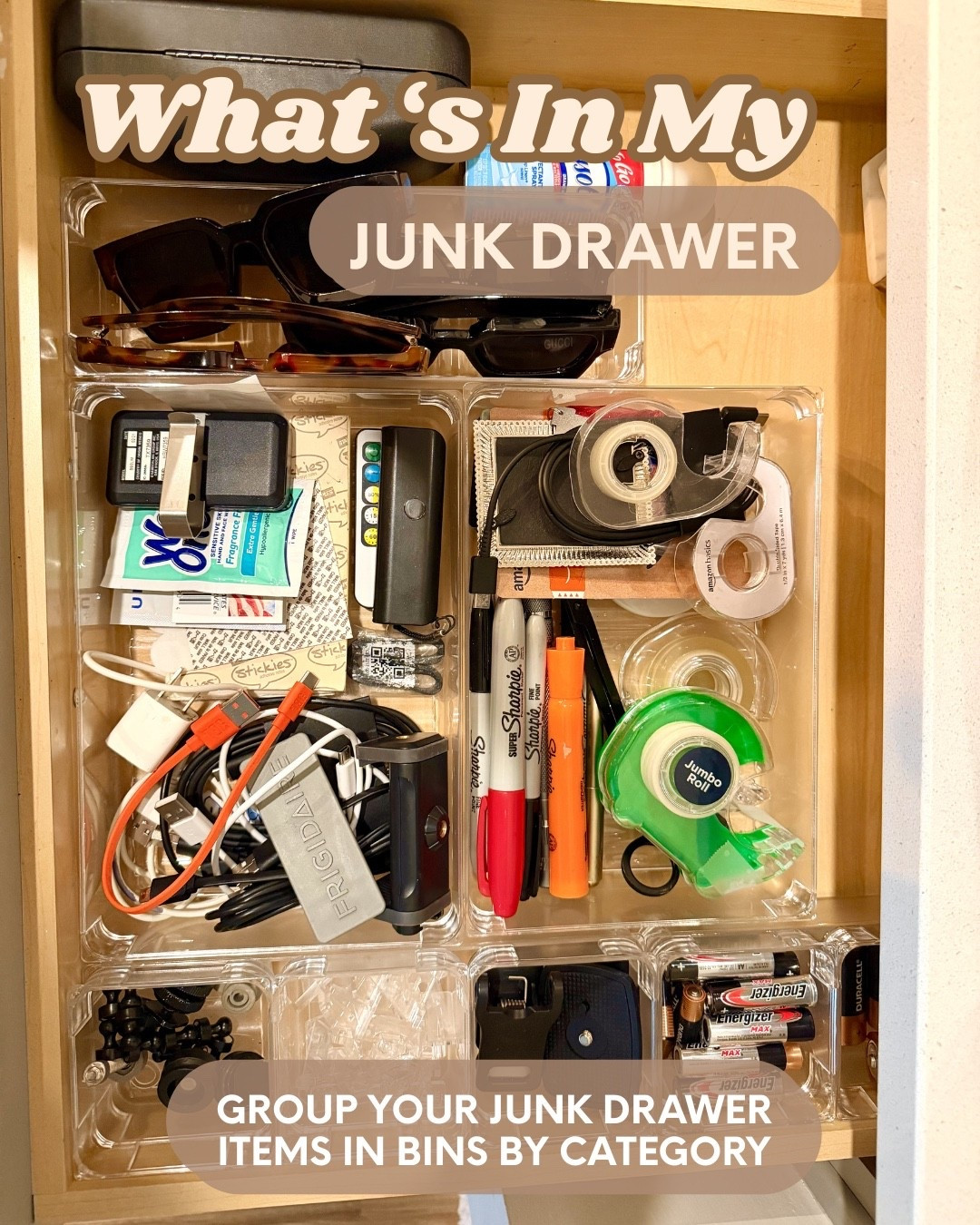 Tired of digging through chaos every time you open that drawer? The easiest fix: sort everything into small bins by category. Think batteries, takeout menus, rubber bands — each gets its own home. This one simple step makes your whole kitchen feel more organized instantly.
✨ Linking the bins I used below!
#junkdrawerorganization #homeorganization #organizationideas #drawerorganizer #ltkhome


#LTKHome