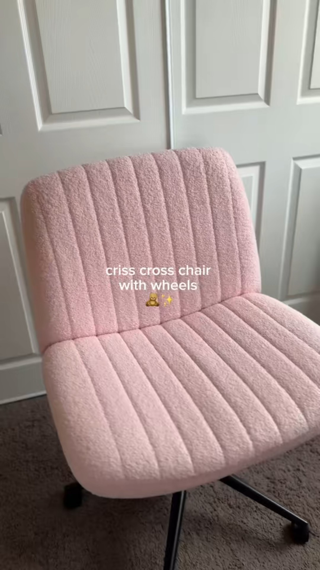 love this criss cross chair 😍🩷

#LTKGiftGuide