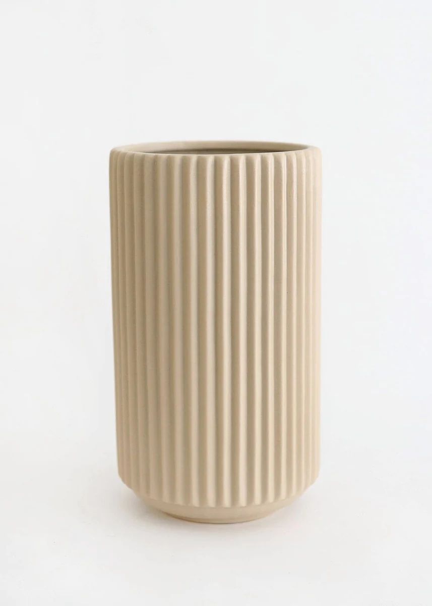 Afloral Ceramic Wide Ridged Beige Vase - 10 | Afloral (US)