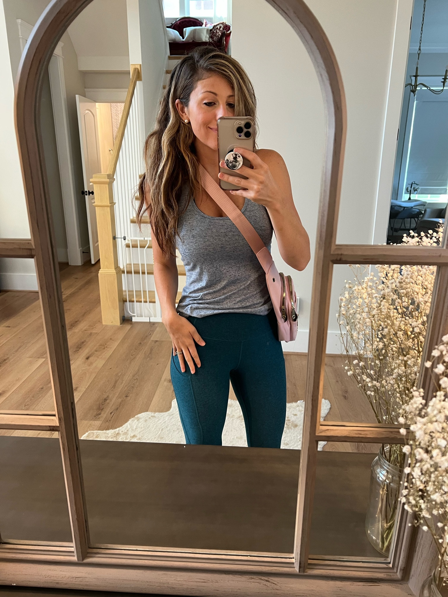 You need these gym pants. I’m telling you they are absolutely the most comfortable gym pant I own. 

#LTKFind #LTKcurves #LTKFitness