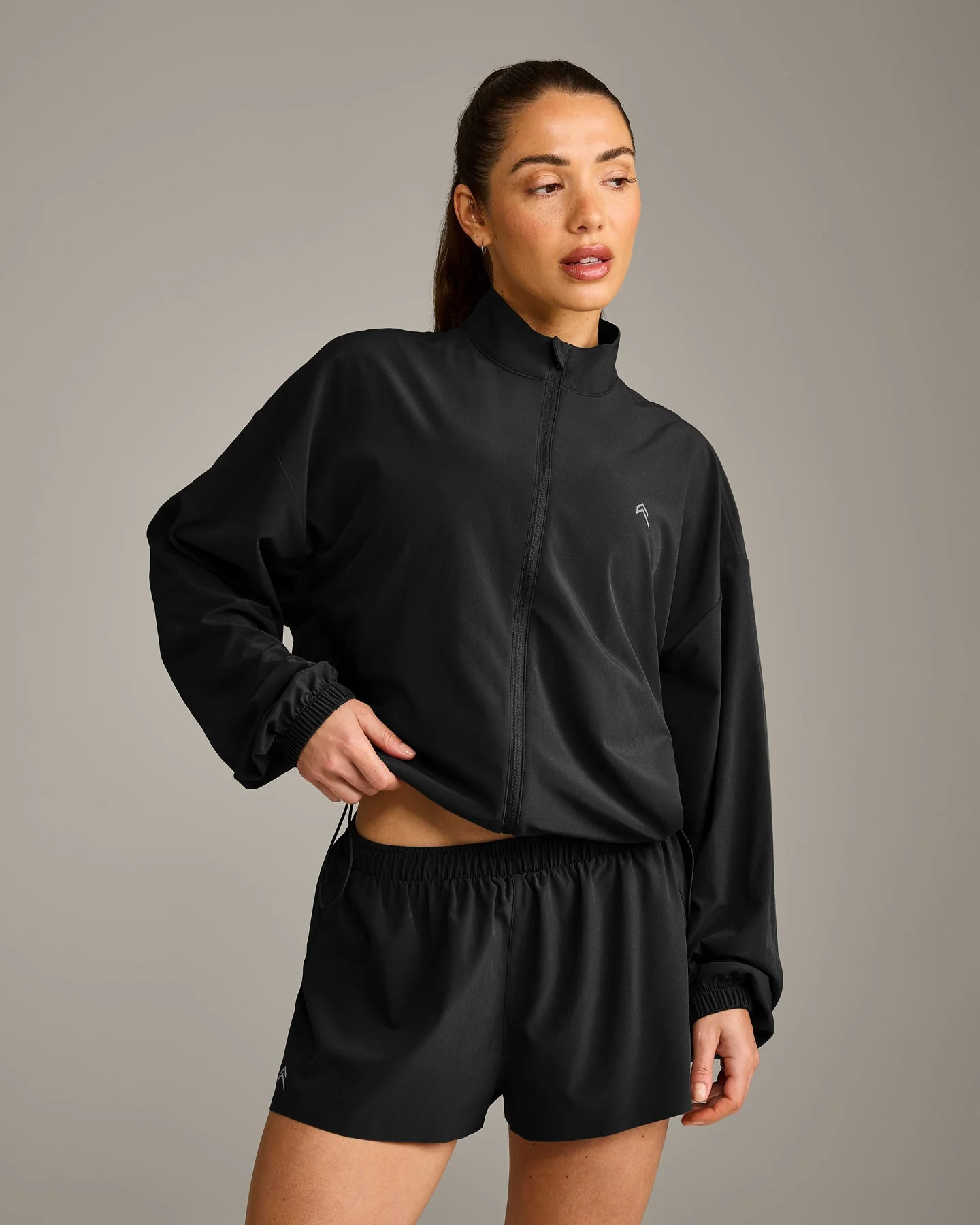 AirMove\u2122 Jacket with Bonding with Reflective Logo
Black | Oner Active (UK / US)