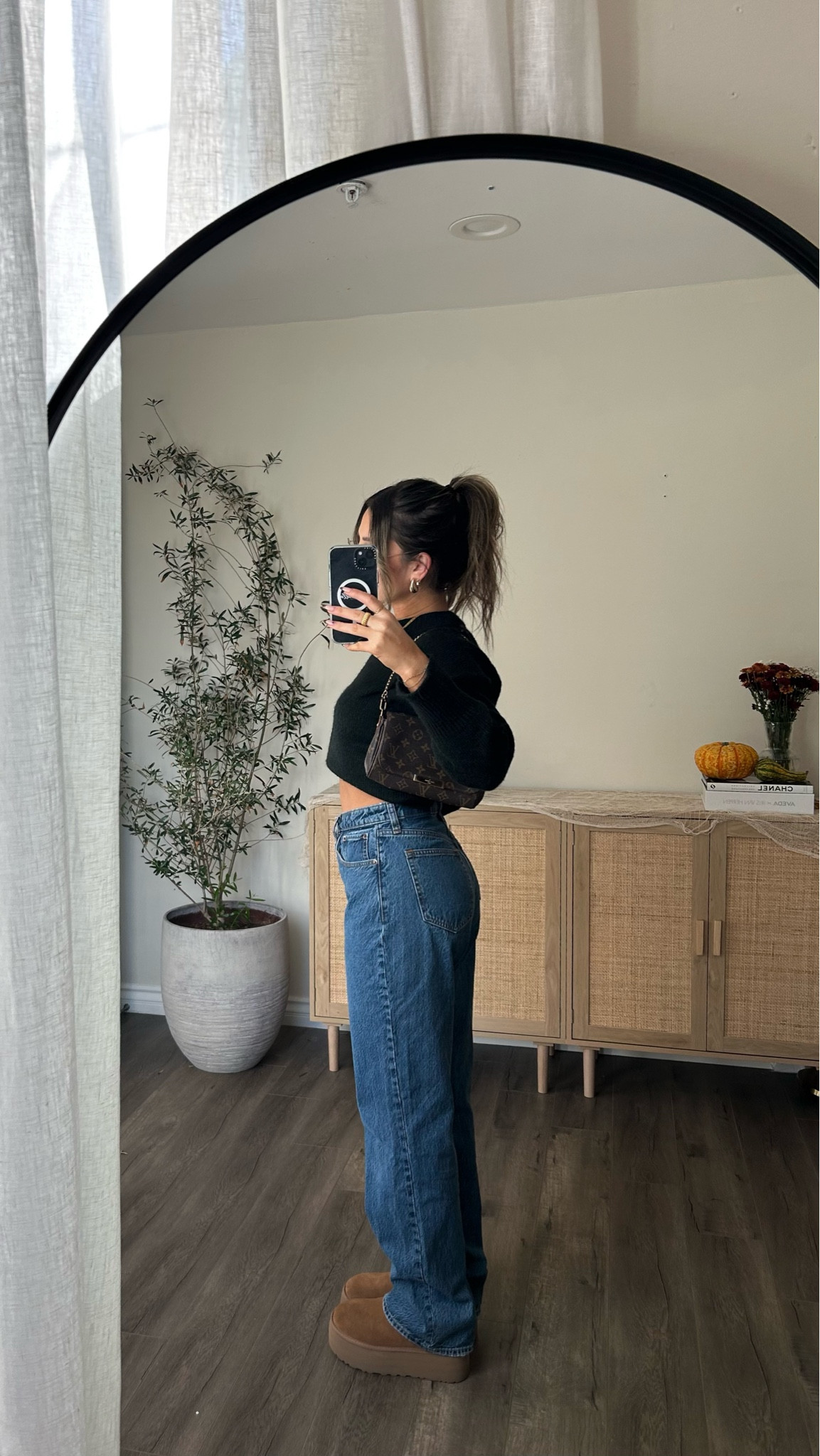 Jean color is sold out but linking another wash
26 long

#LTKfindsunder100 #LTKstyletip