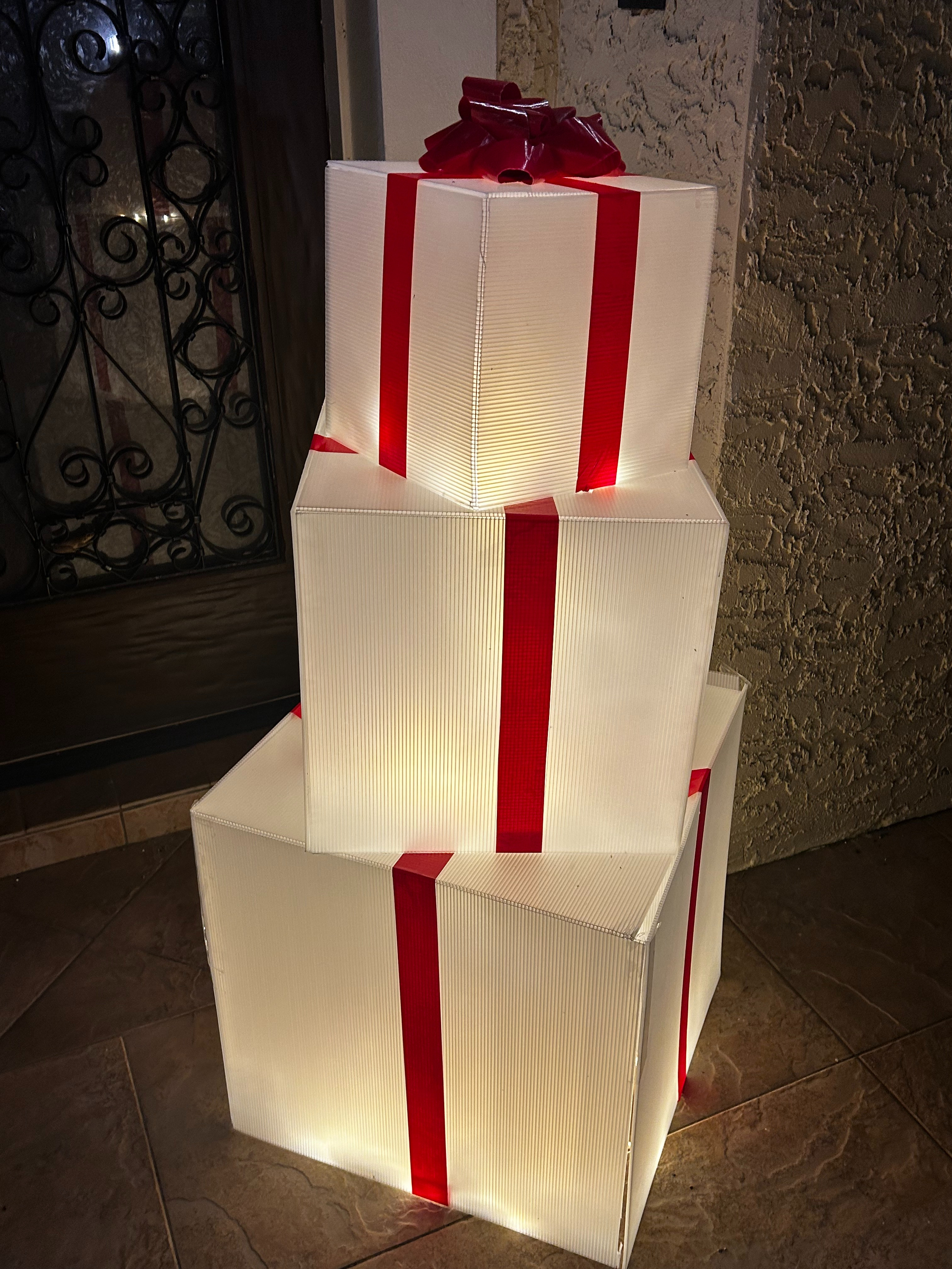 Fun DIY Christmas project 

 #DIY #LTKDIY #LTKHome