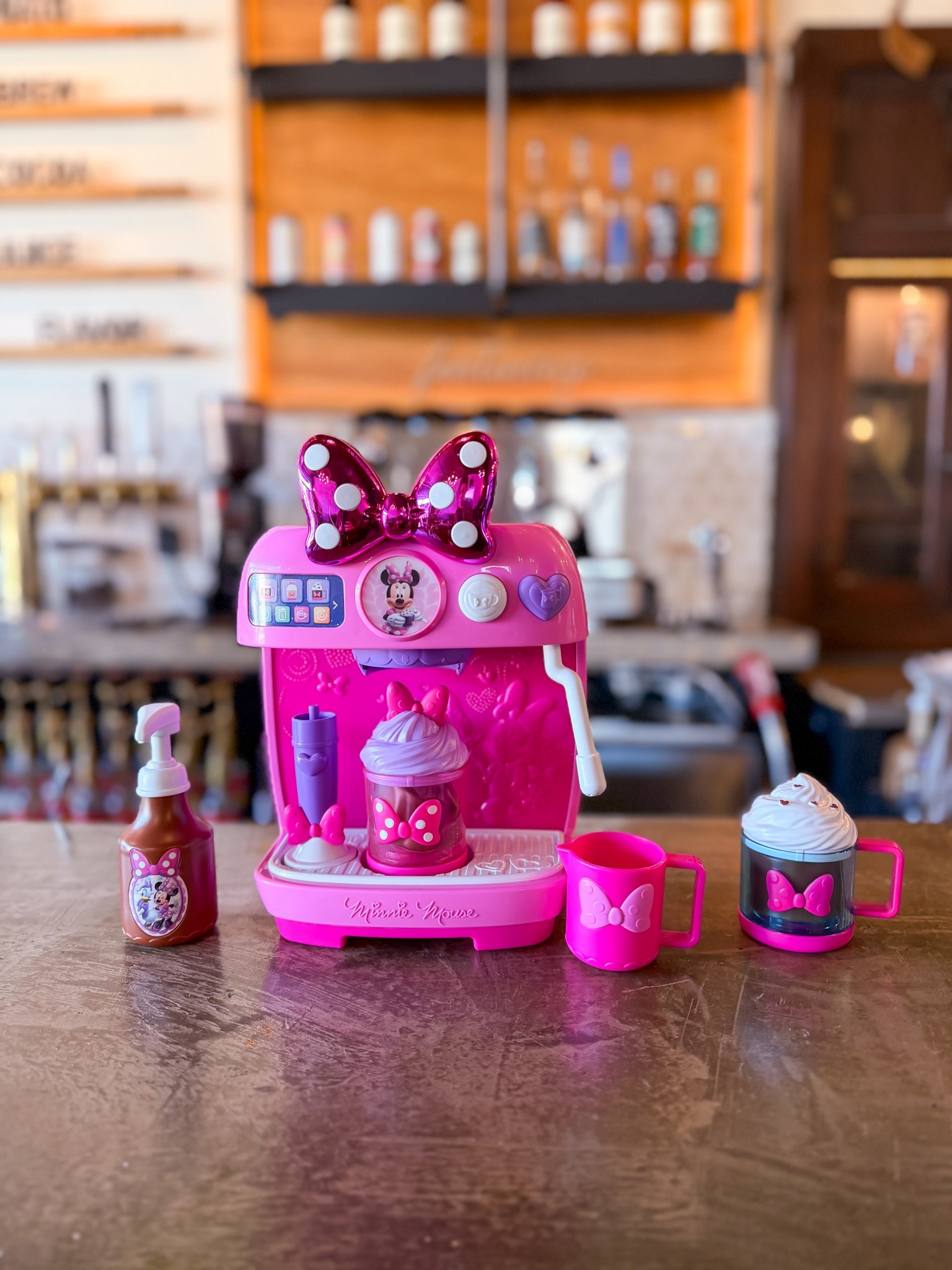 This Minnie Mouse Bowrista set is ADORABLE! The coffee cups fill with zero mess and my daughter cannot get enough of this toy! The perfect gift! 

#LTKHoliday #LTKKids #LTKGiftGuide