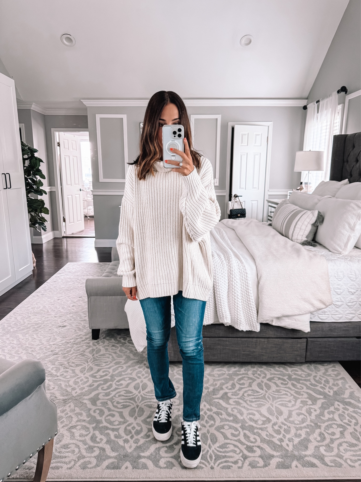 Love this oversized free people sweater wearing size xs 

#LTKSaleAlert #LTKStyleTip #LTKxNSale