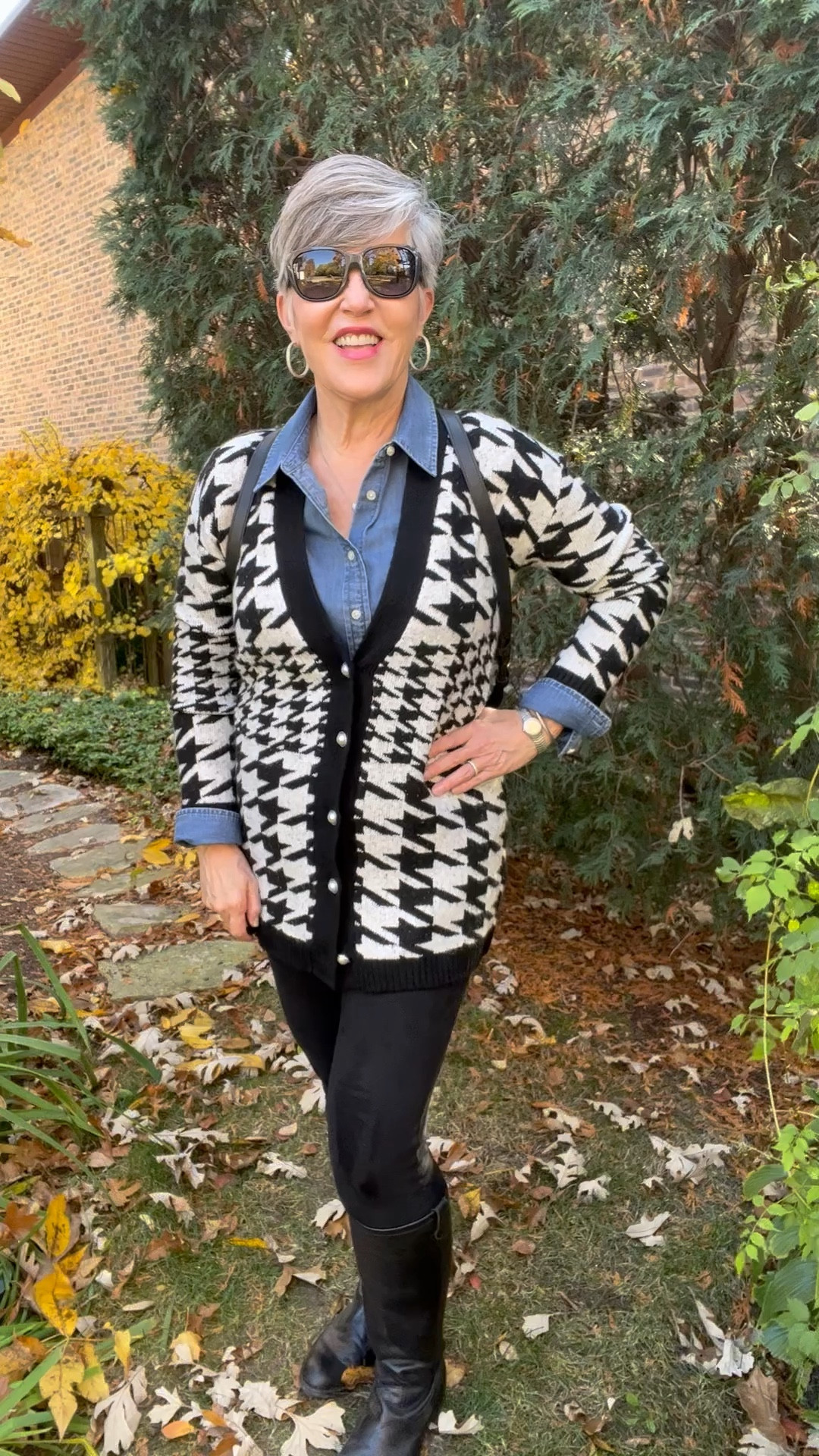 30% off Talbots houndstooth cardigan (XS)/ J McLaughlin ultra suede leggings (M)/ Talbots denim shirt (S)/ riding boots

#LTKSeasonal #LTKsalealert #LTKstyletip